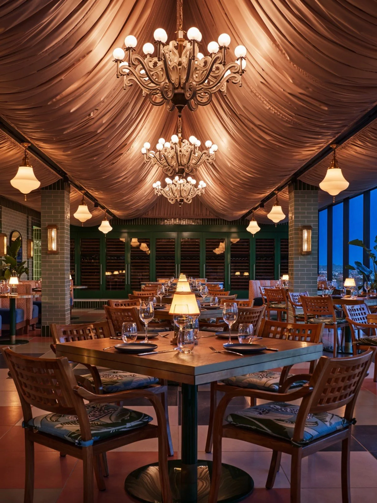 TheRooftopatTheSunRose-Bar-TheSunRoseHotel-WestHollywood-California 8.jpg