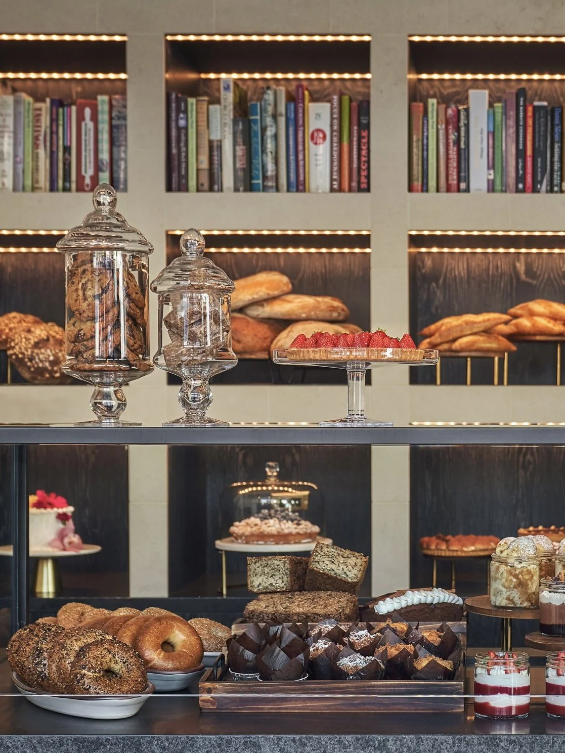 TheSunRoseCafe-Restaurant-CoffeeShop-TheSunRoseHotel-WestHollywood-California 2.jpg