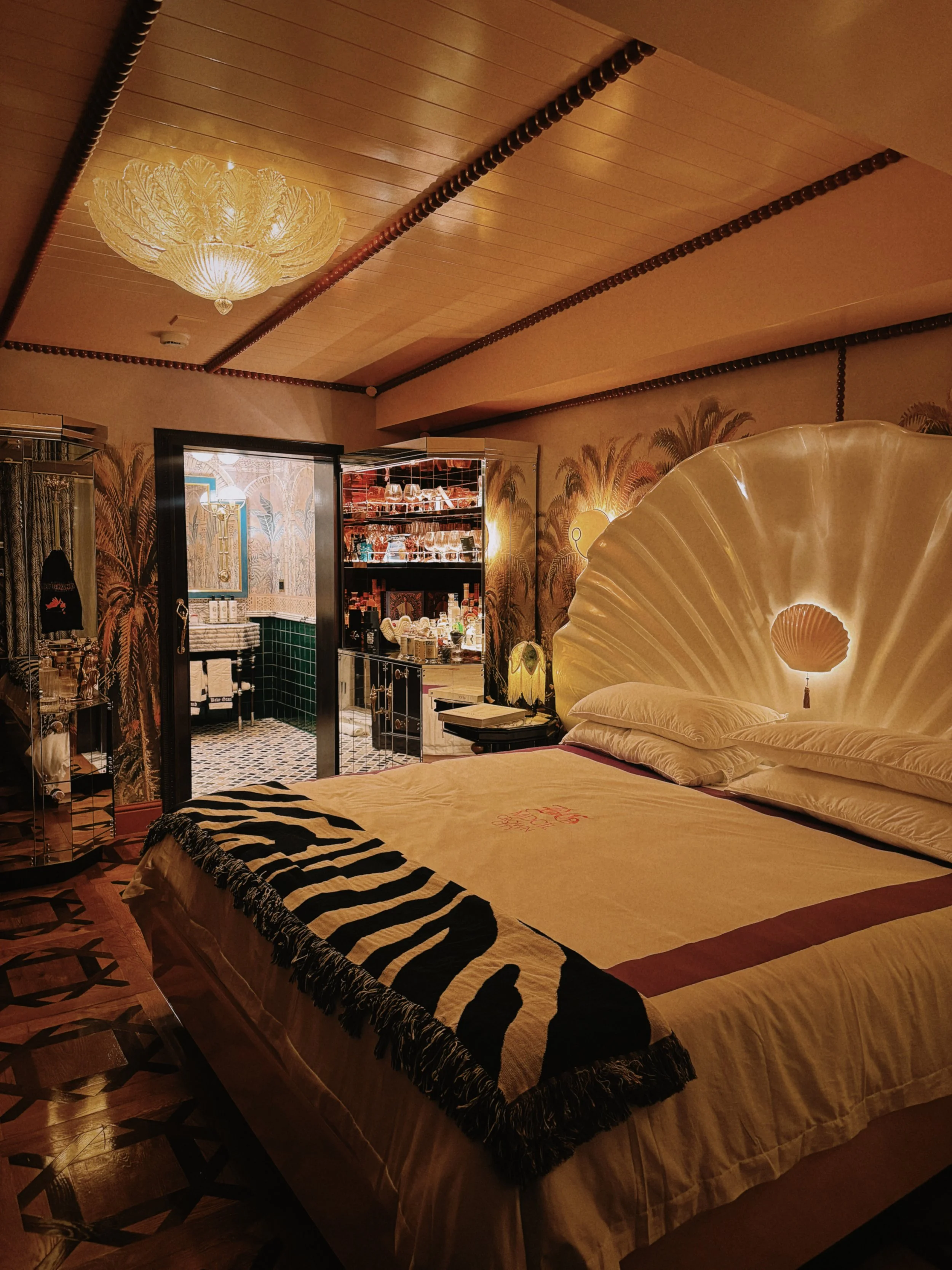 BabyGrand-Hotel-Coronado-SanDiego-California-Opulist1.JPG