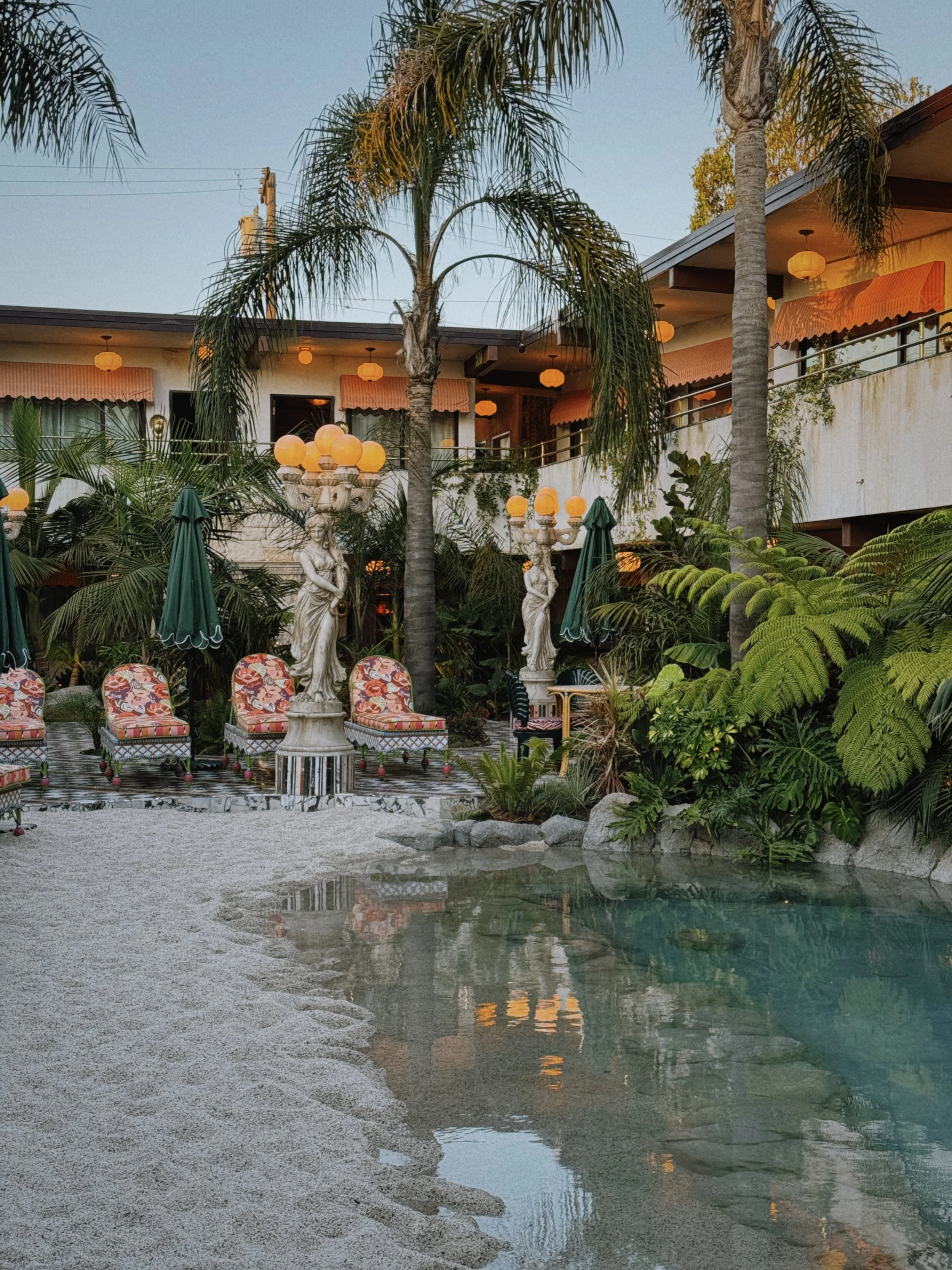 BabyGrand-Hotel-Coronado-SanDiego-California-Opulist12.JPG