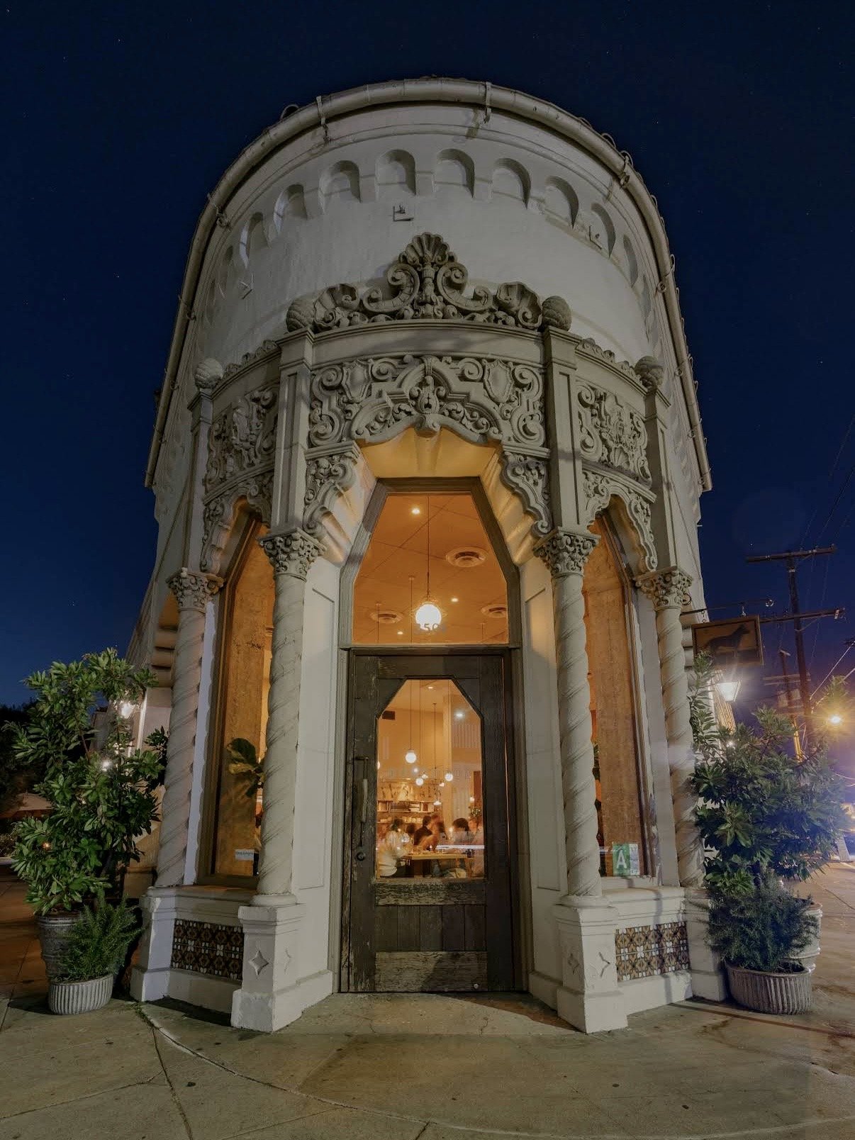 Dunsmoor-Restaurant-Bar-LosAngeles-California 2.jpg