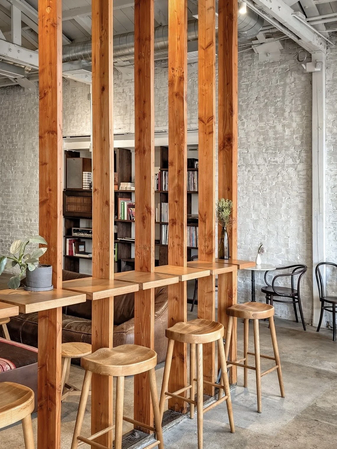 CometOverDelphi-CoffeeShop-LosAngeles-California 5.jpg