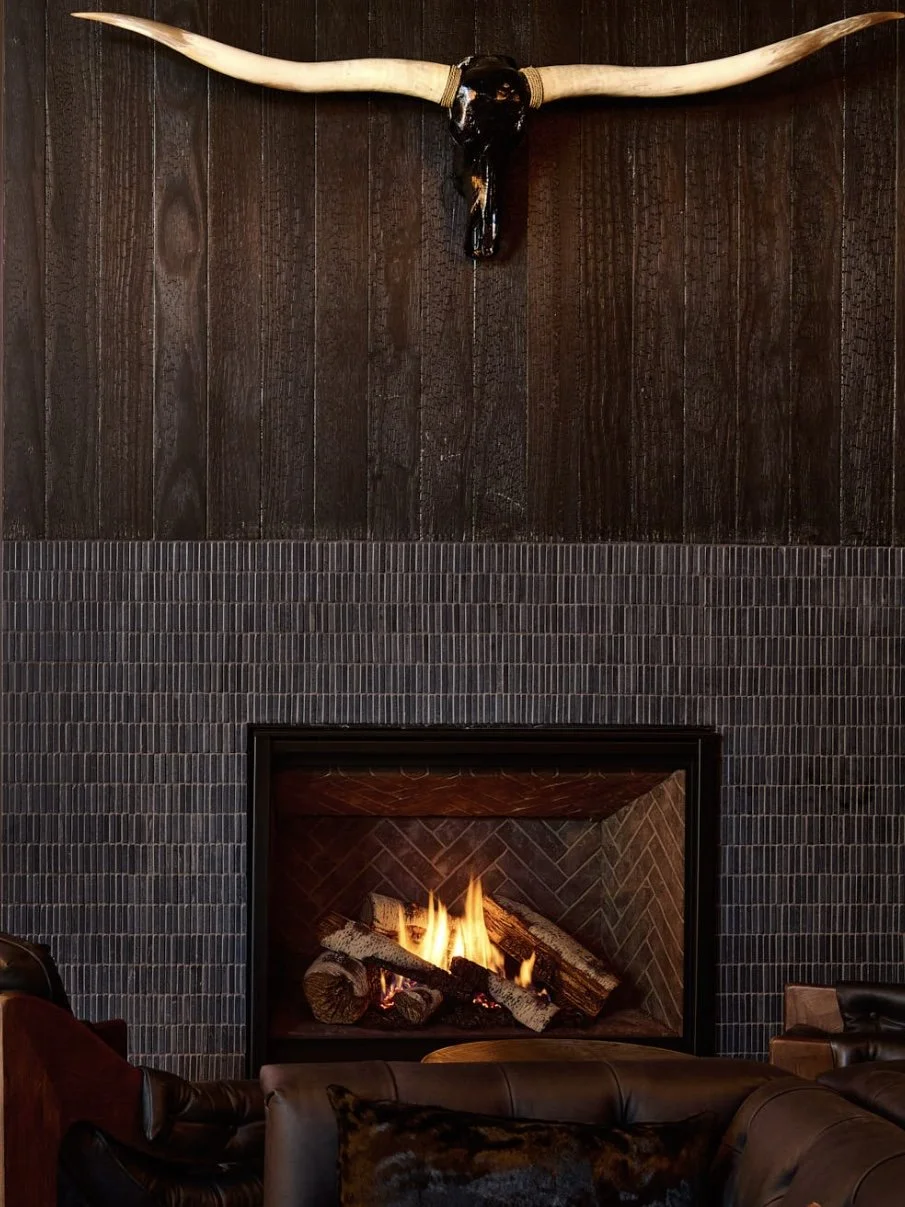 Hawkeye&HuckleberryLounge-Restaurant-Bar-Bend-Oregon 4.jpg