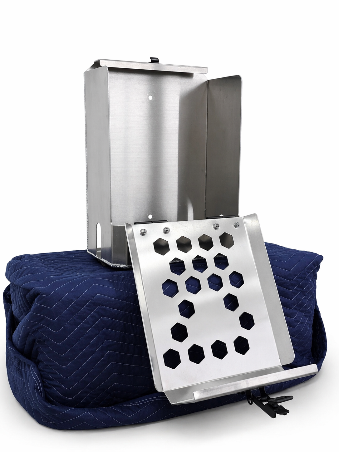 Aluminium jerry can holder with latches - open .png