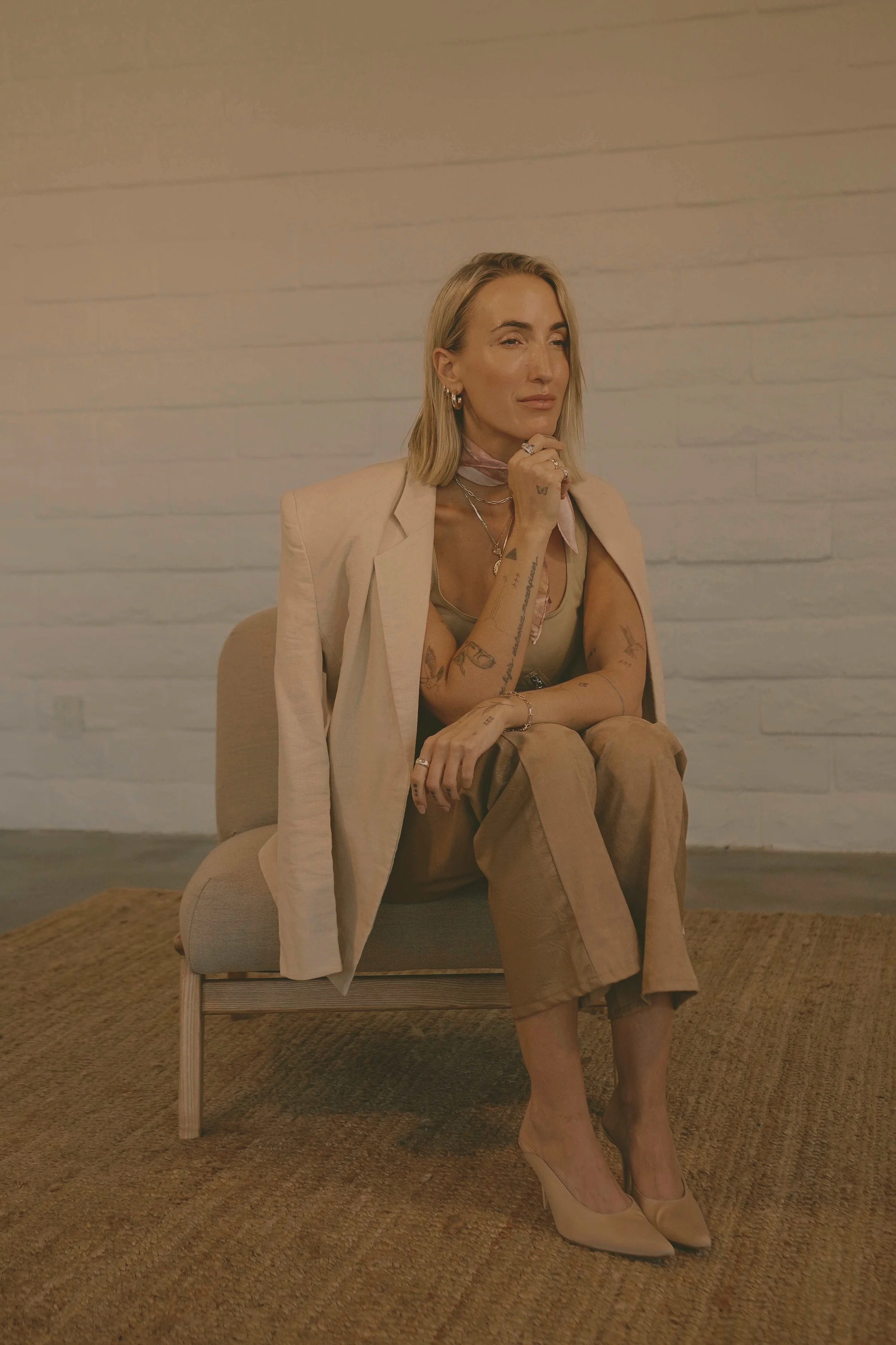 slideOutRight-scroll