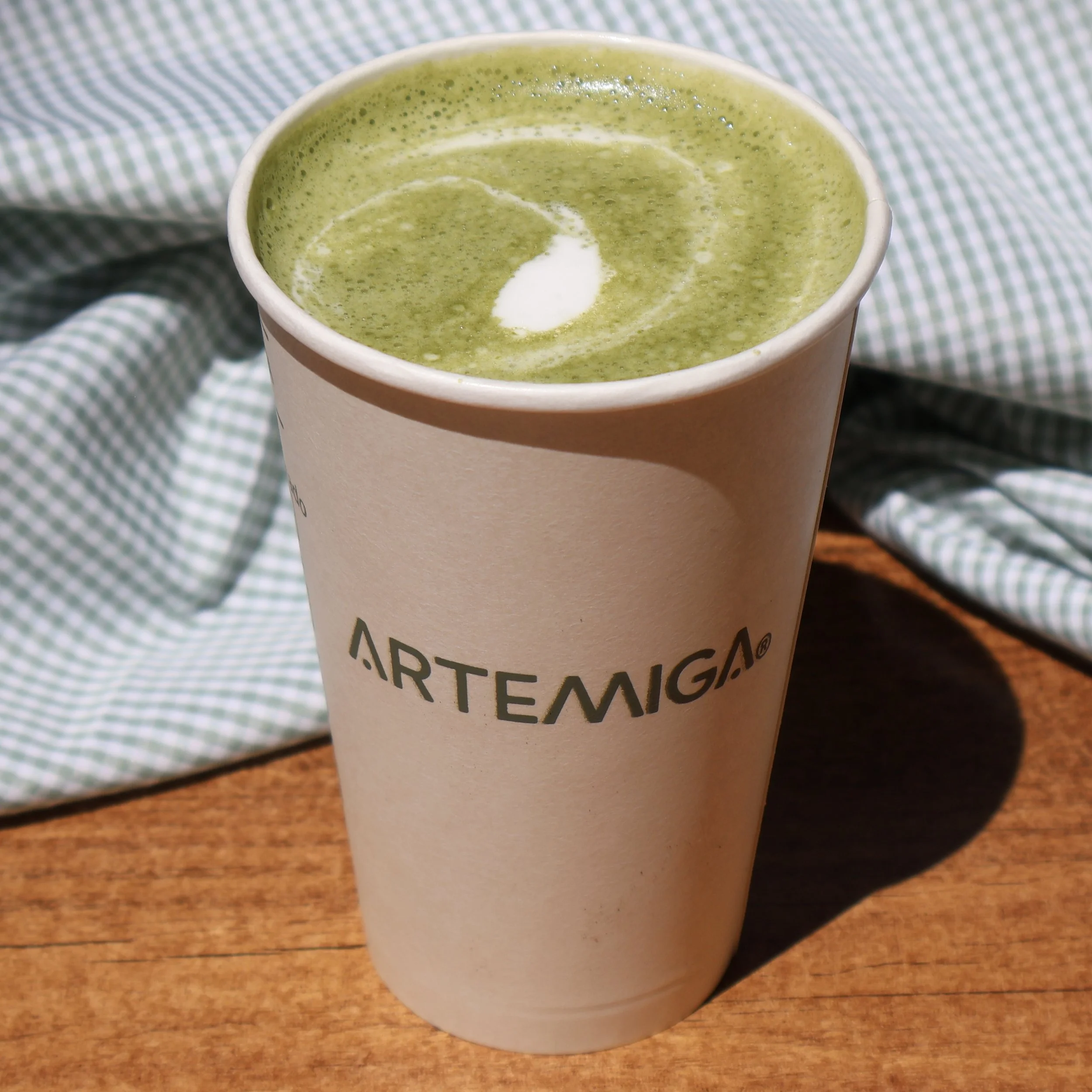 MATCHA ORGÁNICO CALIENTE.jpg