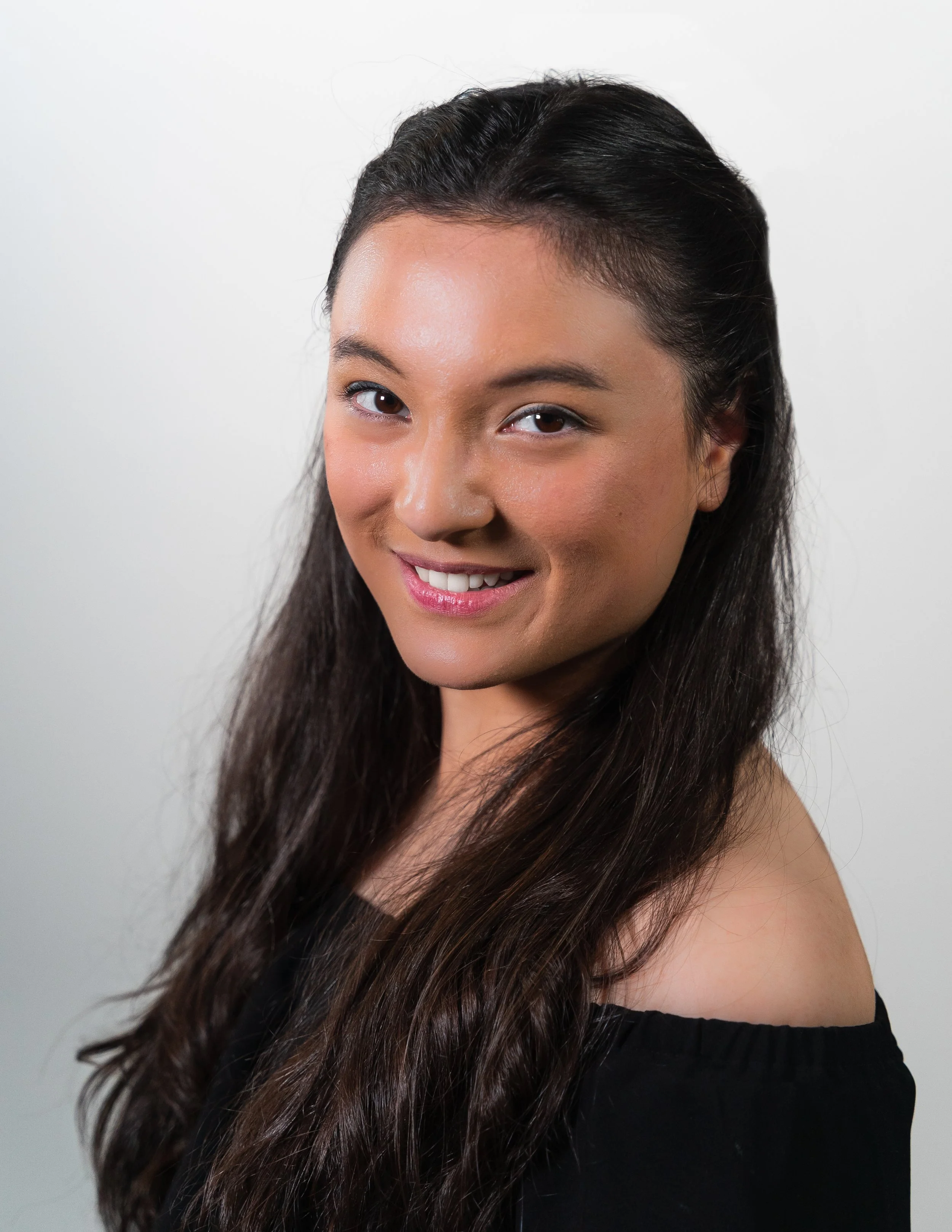 Charlotte_Zenzano_Headshot-7.jpg