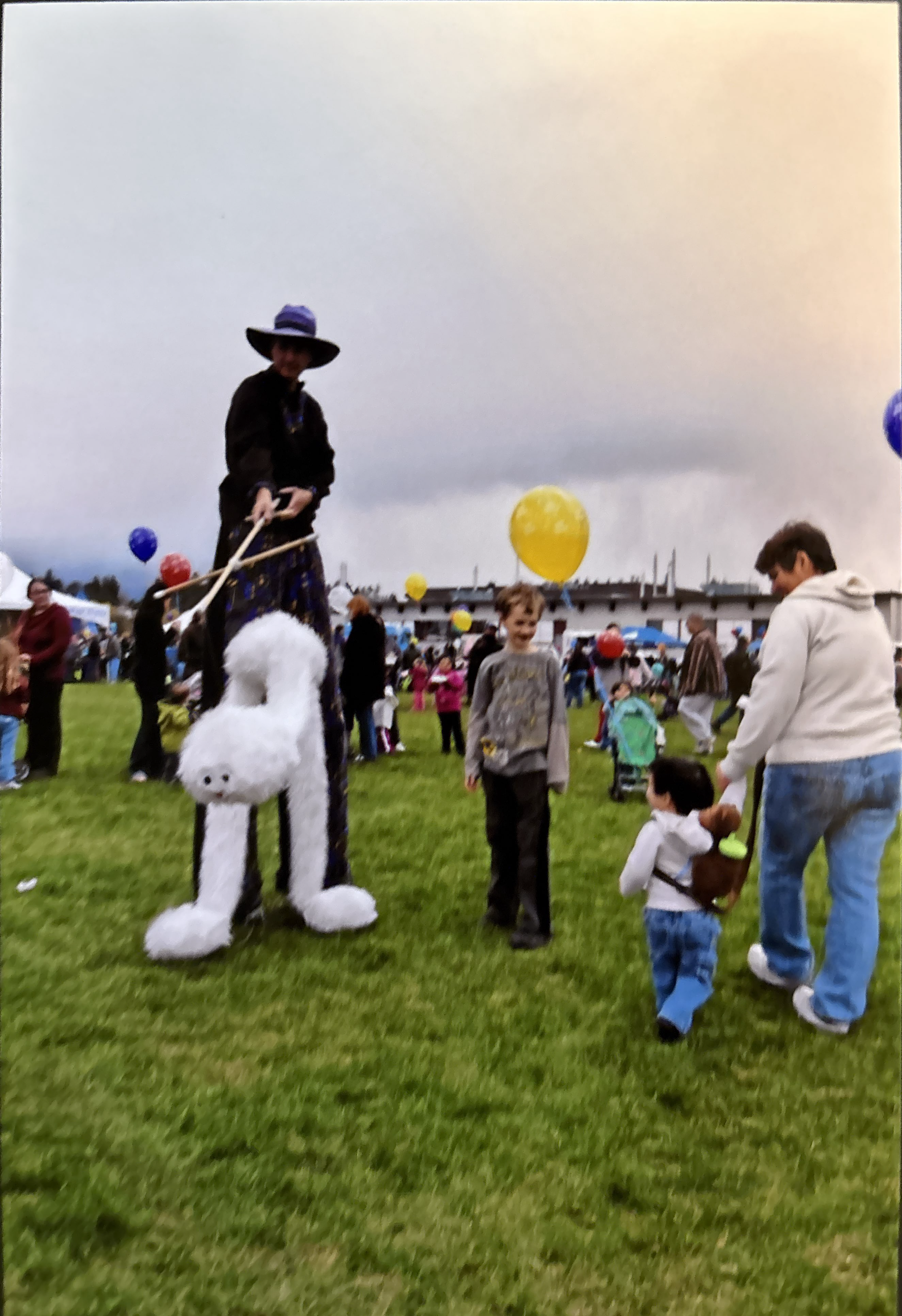 2010- stilt puppet.png