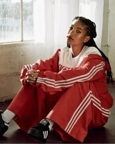 Wardrobe Styling for Advertising Campaigns