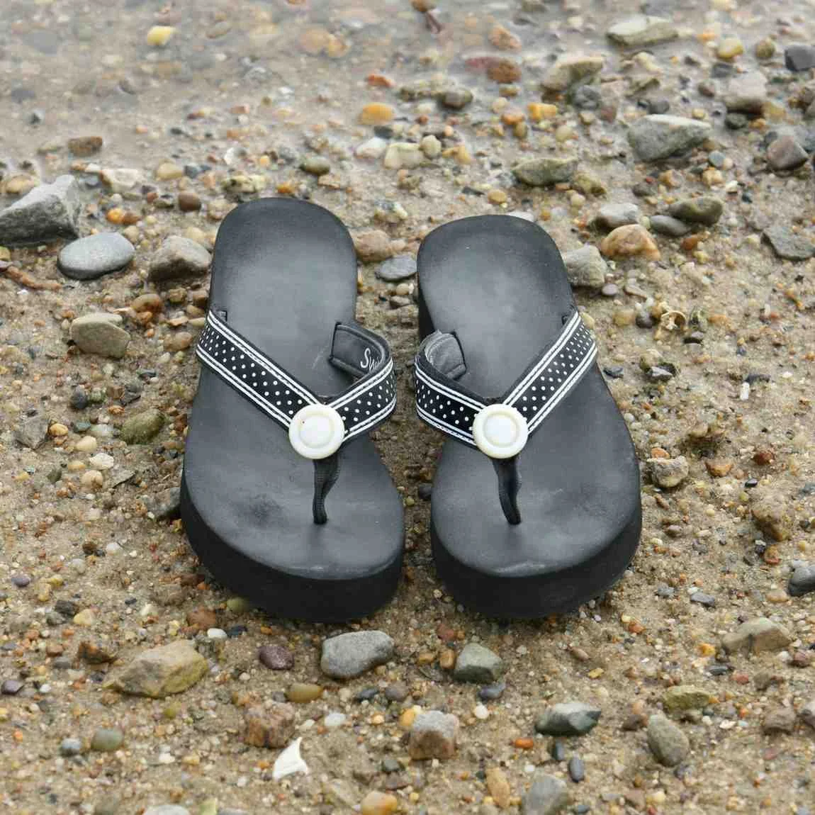 Best Heel and Flat Flip Flops for Women