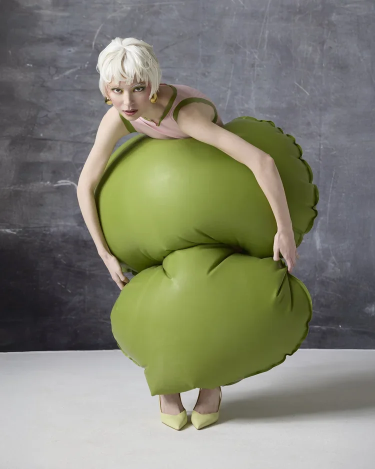 fashion stylist for editorial style
