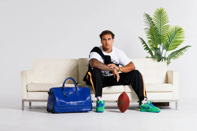 Bren- Jackson Rams.Styling For TV