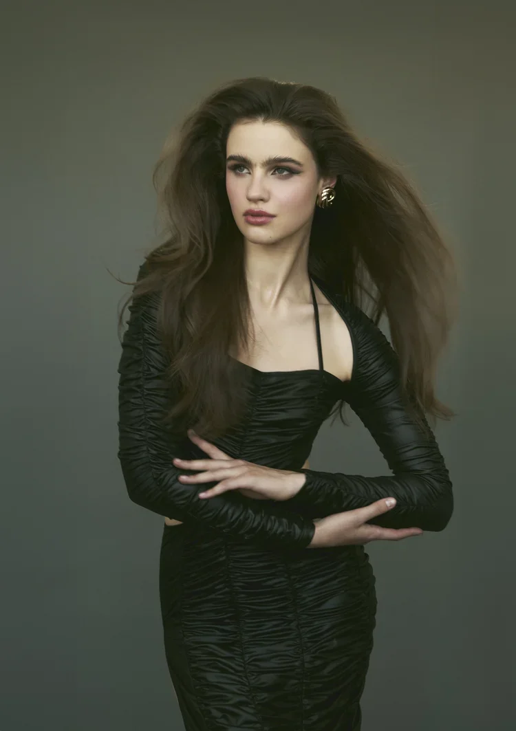 Anna Lira Editorial Style