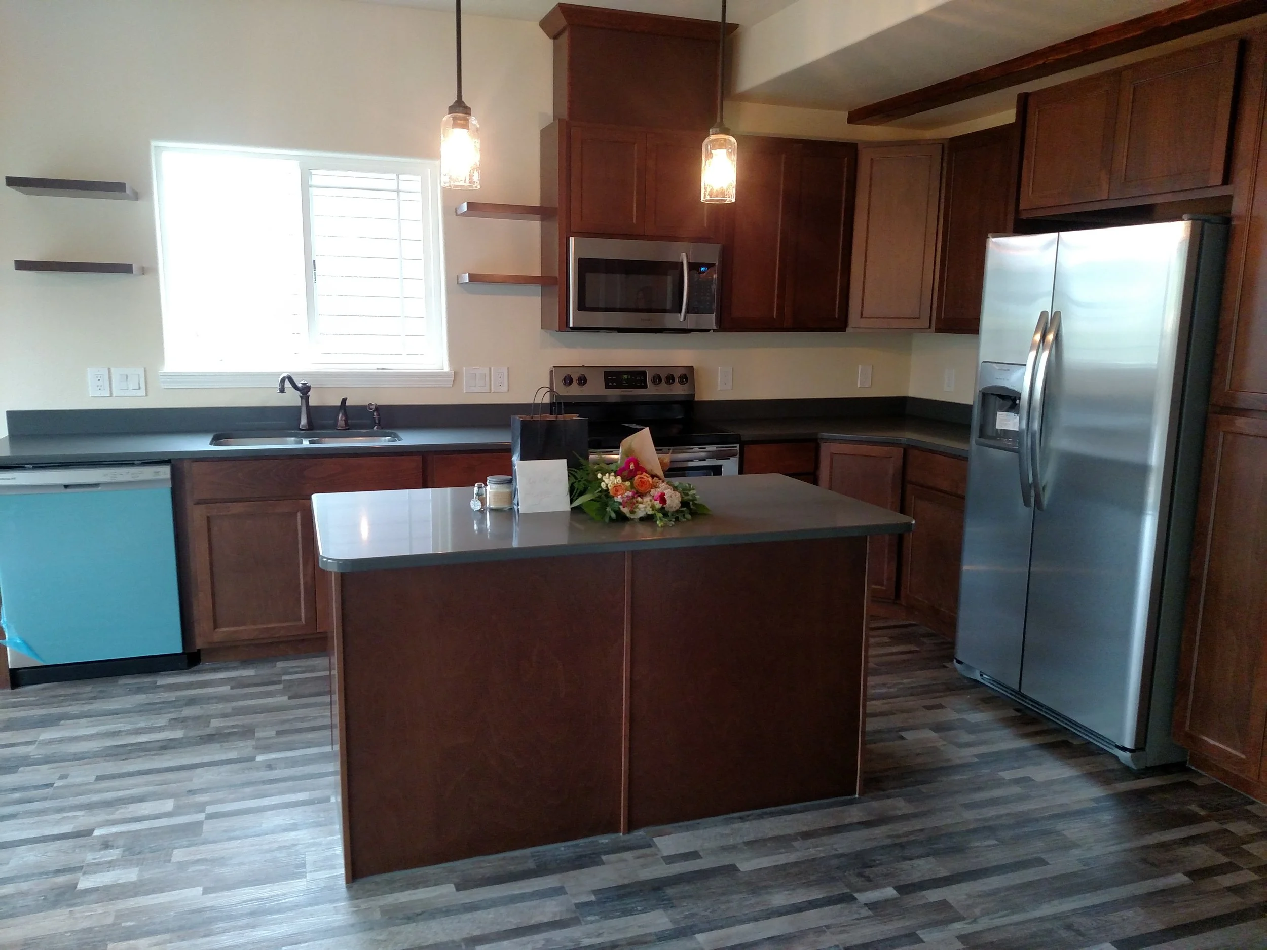 Kitchen_Complete_Granite.jpg