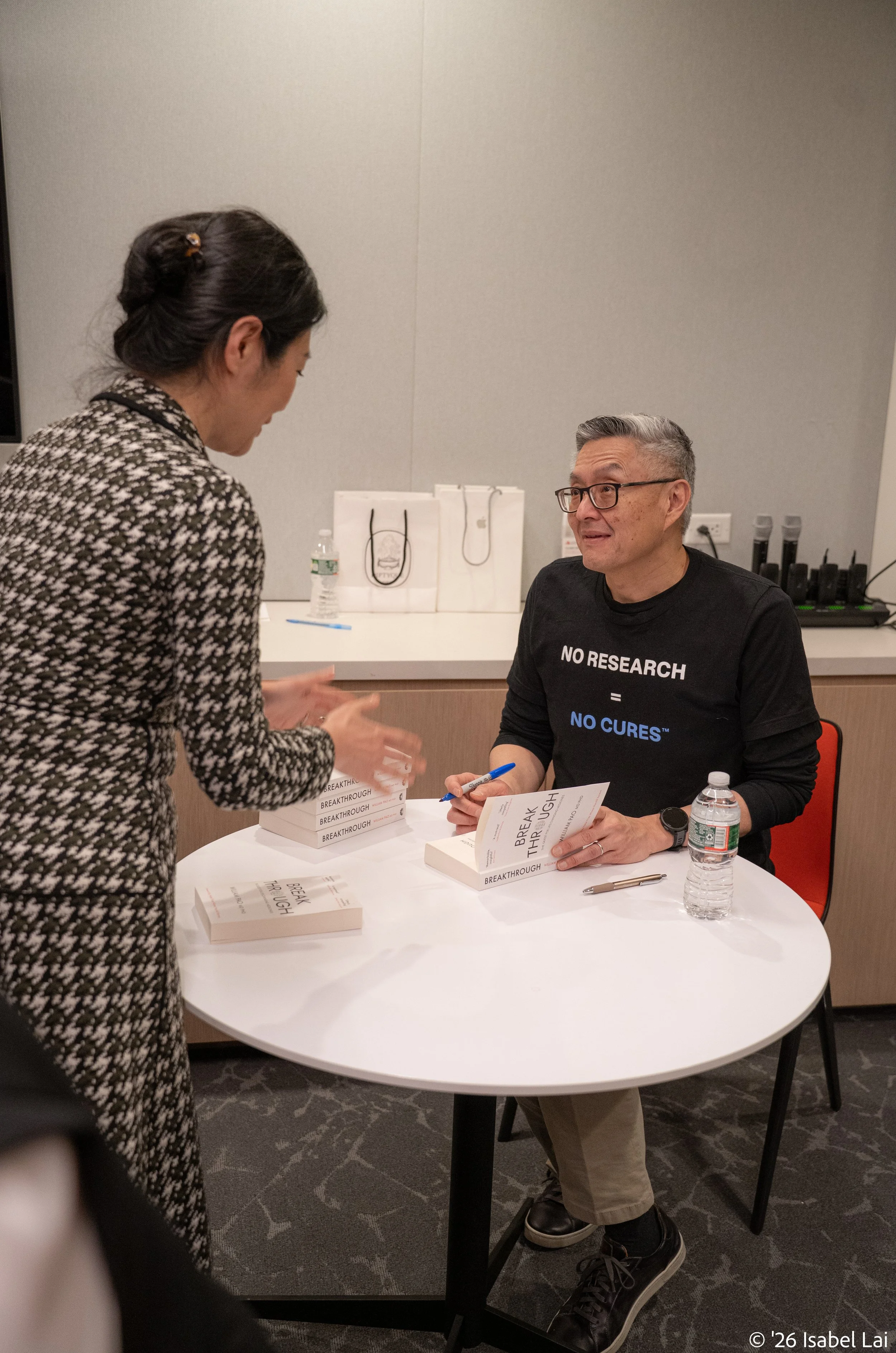 BreakthroughBookEvent—(IL)-32.jpg