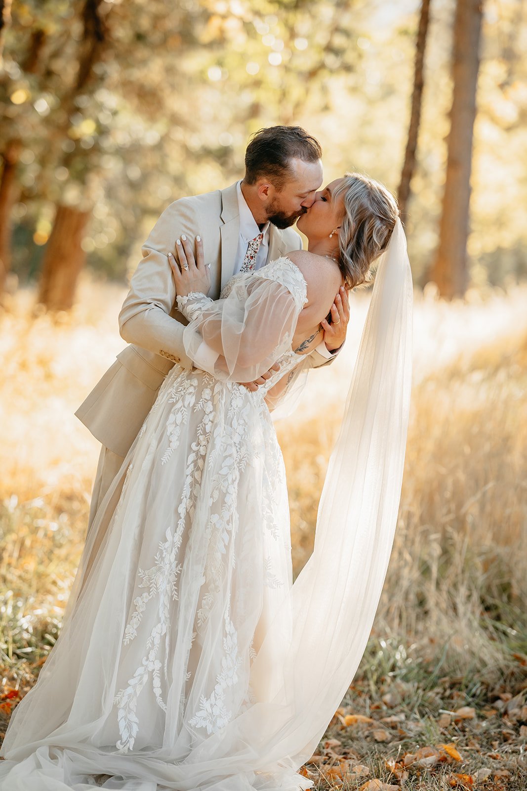bend weddings