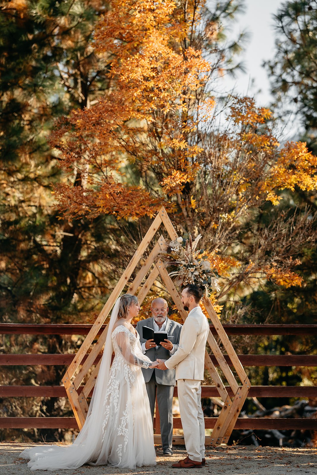 bend wedding planner