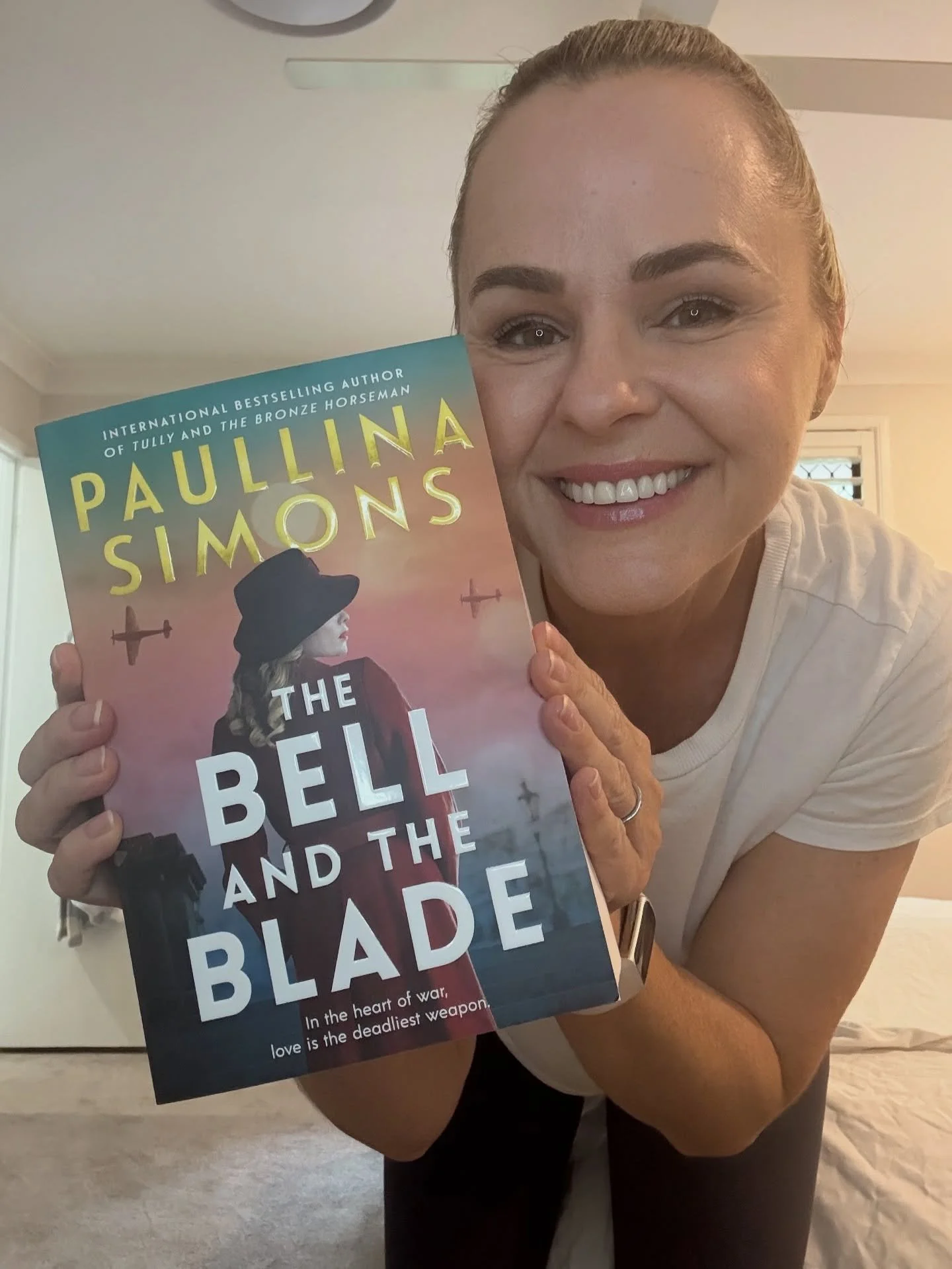 Readers have asked me before if I have a favourite author, and the answer is hell to the yeah! 😍

There are so many romance authors I adore, but @paullinasimons is my literary love-match. 💓 Her words speak to my soul, her stories captivate my heart