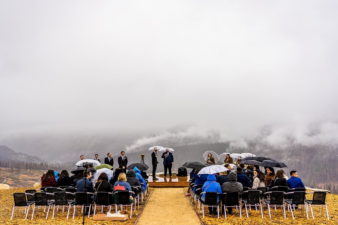 We're expecting a very late Spring snowstorm this weekend and it's making me think about Ana&iuml;s and Josh's EPIC, stormy ceremony at the top of Sierra at Tahoe.​​​​​​​​
​​​​​​​​
​​​​​​​​
Couple: @anais.howland and @joshuahowland11​​​​​​​​
Venue an