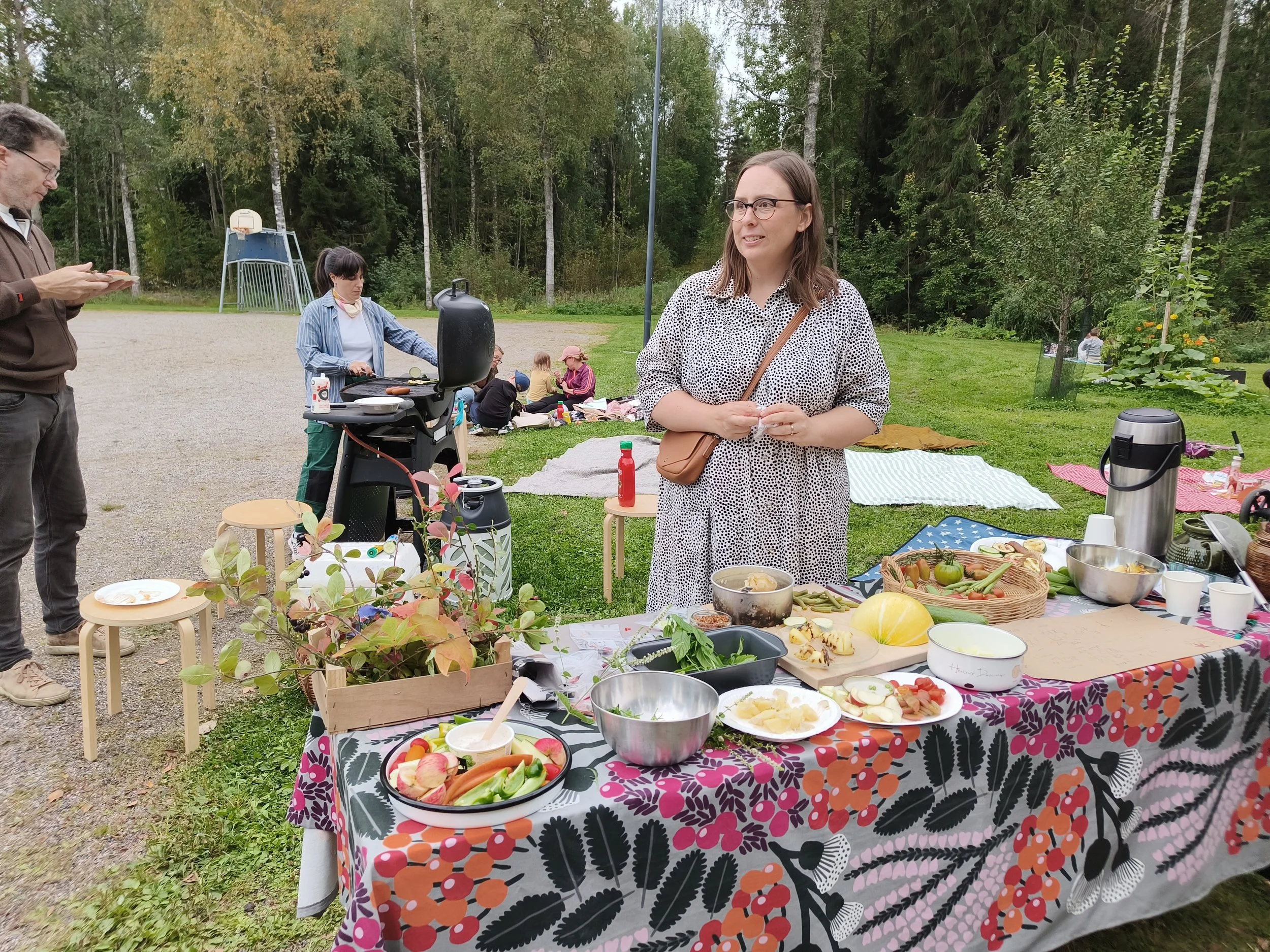 Kestävä elämä osaksi asukasyhdistysten toimintaa Helsingissä ja Espoossa