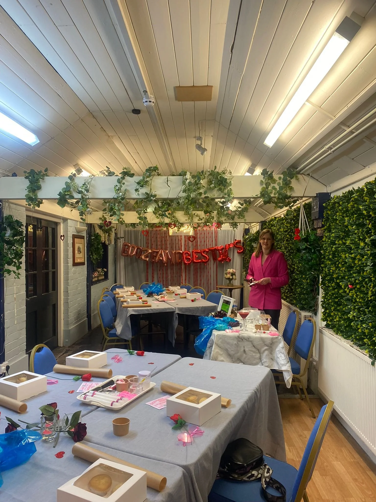 Galentines Cupcake & Cocktails