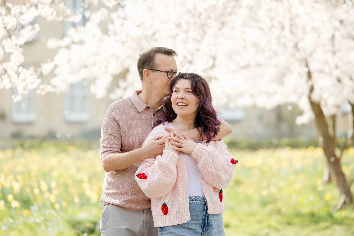 A little sneak peek from Leah &amp; Steven&rsquo;s beautiful engagement session at @chiddingstone_castle 🤍🌸

We were so lucky with this one&hellip; the cherry blossom arrived almost two weeks early, so we quickly rearranged our shoot to make the mo
