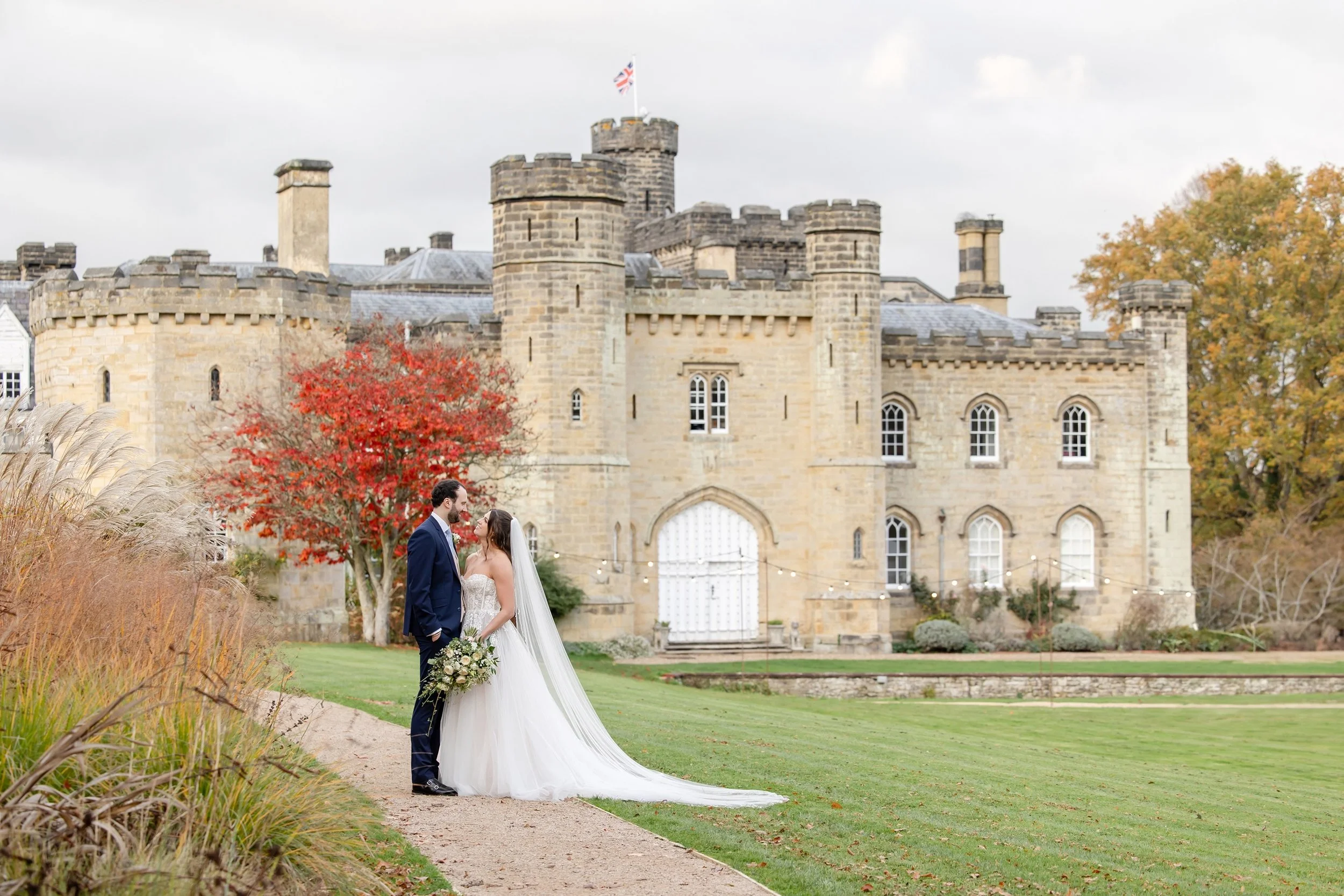 ✨ CHIDDINGSTONE CASTLE WEDDING SHOWCASE ✨

A little look back at one of the beautiful weddings I photographed at Chiddingstone Castle last year&hellip; 🤍

And I&rsquo;m very excited to be heading back there for the Chiddingstone Castle Wedding Showc