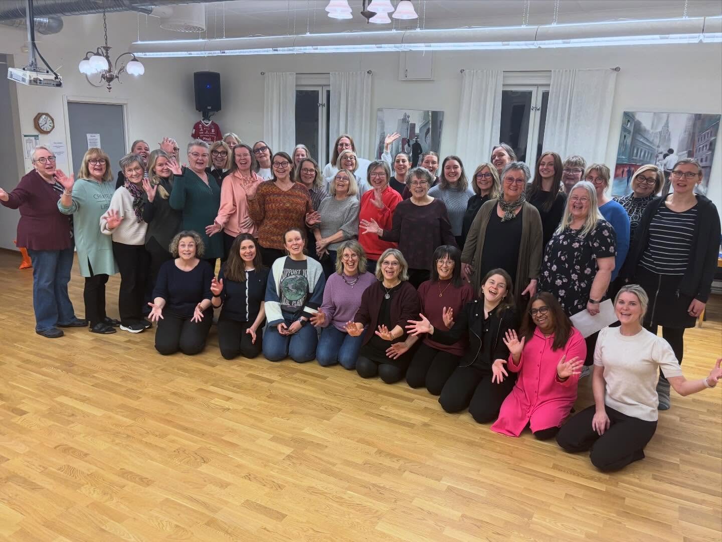 &Auml;NTLIGEN &Auml;R VI IG&Aring;NG! 🙌🏼 Vi s&auml;ger varmt v&auml;lkomna till v&aring;ra deltagare i Pitek&ouml;ren 😍🎶✨