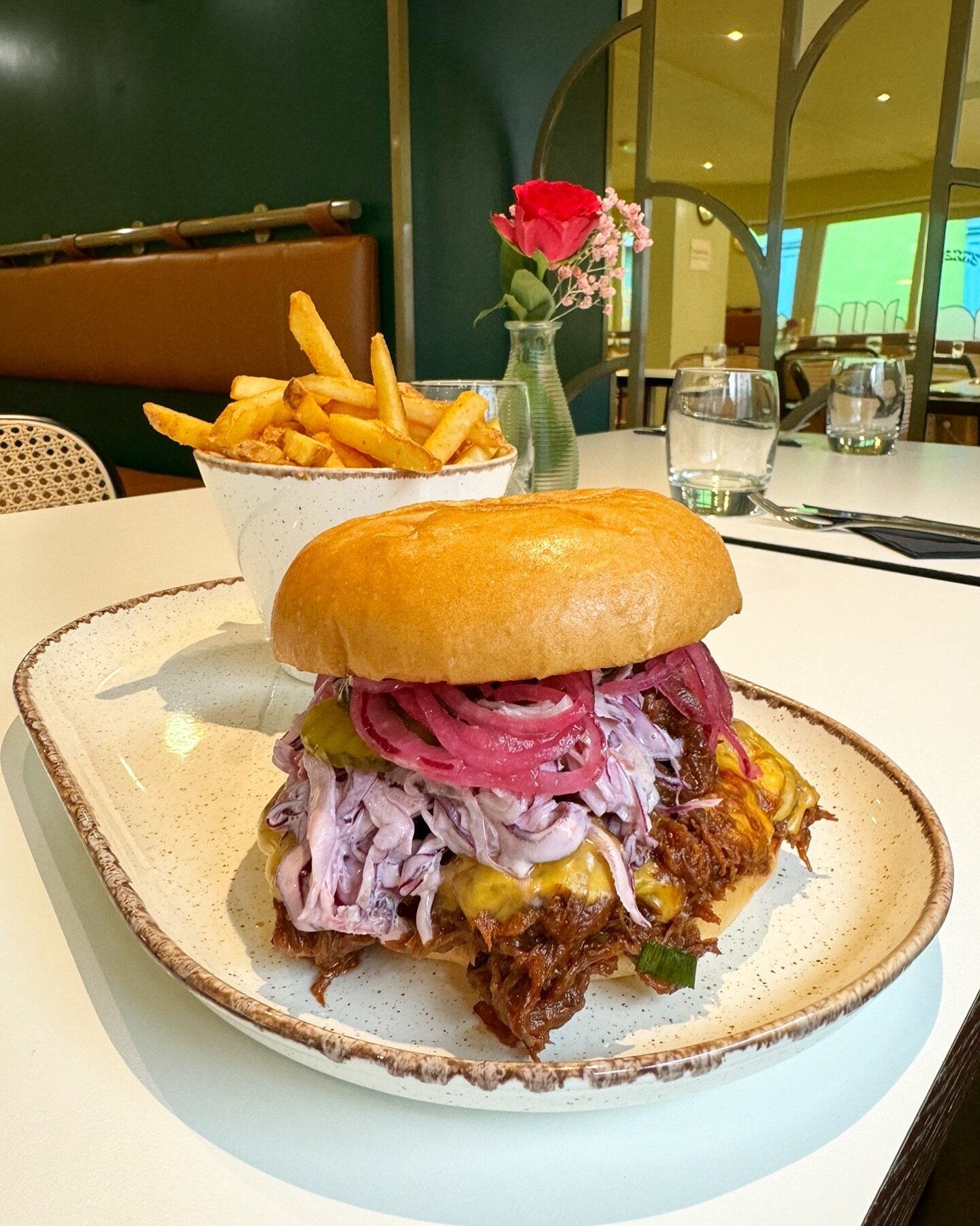 Happy Rally and Paddy&rsquo;s weekend!! 🇮🇪 ☘️ 

📸 pulled BBQ beef with house made slaw, pickles and onions on a brioche bun 😋