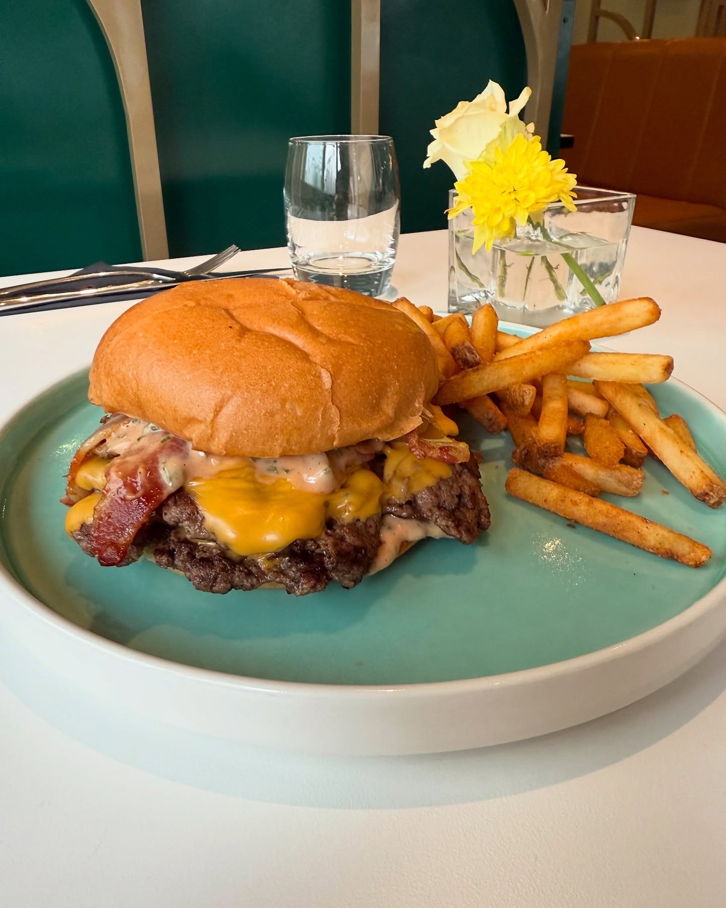 Double double burger 😉 - @mjoneillbutchers beef smashed into onions, american cheese, streaky bacon, not animal style mayo on a brioche bun 🍔 💗