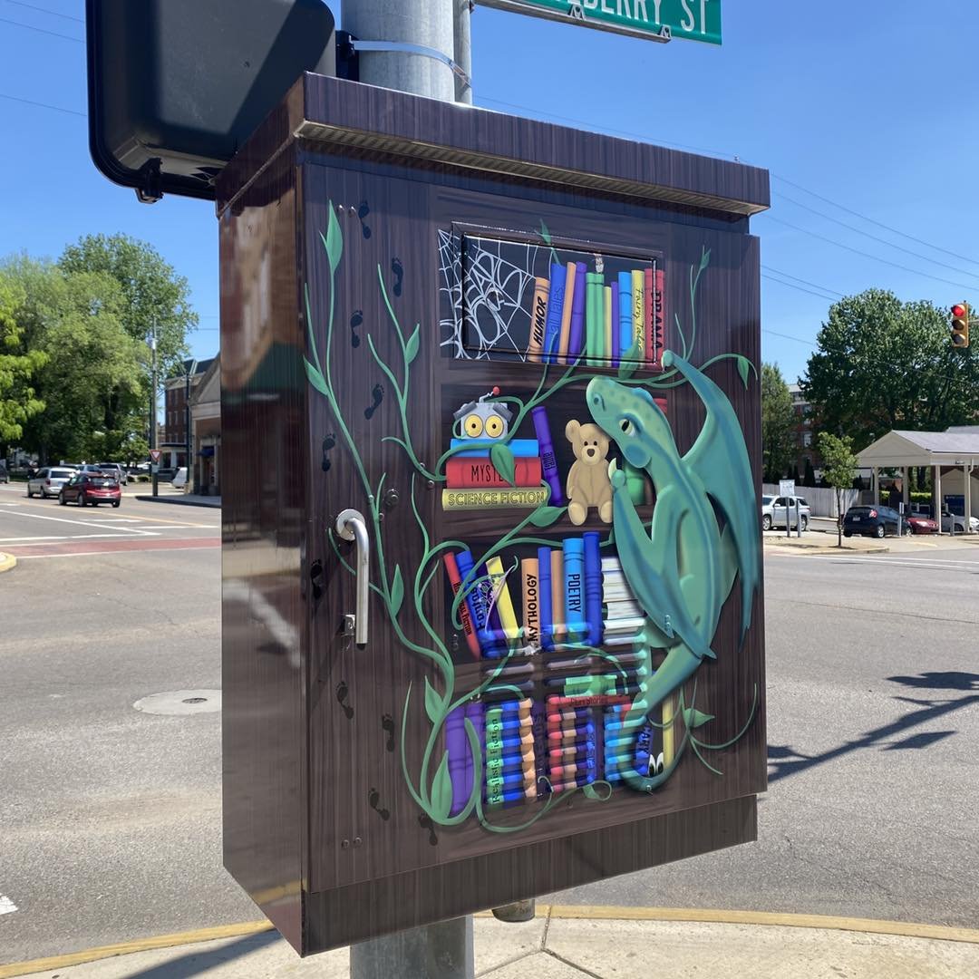 Have you noticed the new installation art in Downtown Mount Vernon? This project was kicked off in 2022 by the Experience Mount Vernon public arts subcommittee with the goal to cover several utility boxes in Downtown with art by local artists. This p