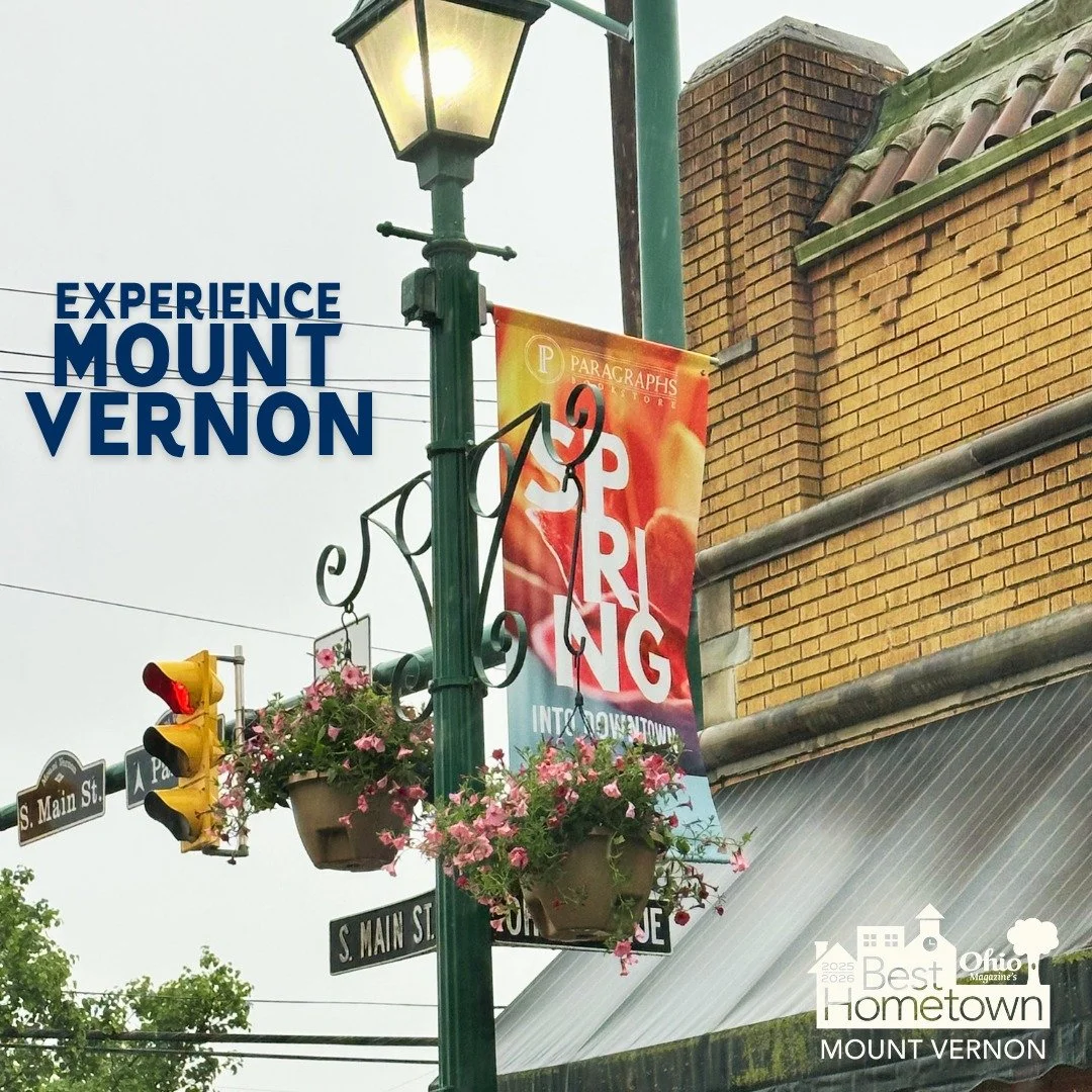🌧️ Rainy days are a little brighter in Downtown Mount Vernon&hellip; because the hanging baskets are officially UP! 🌸✨

Even with the gray skies today, downtown is bursting with color thanks to this annual community tradition. Each year, Experience