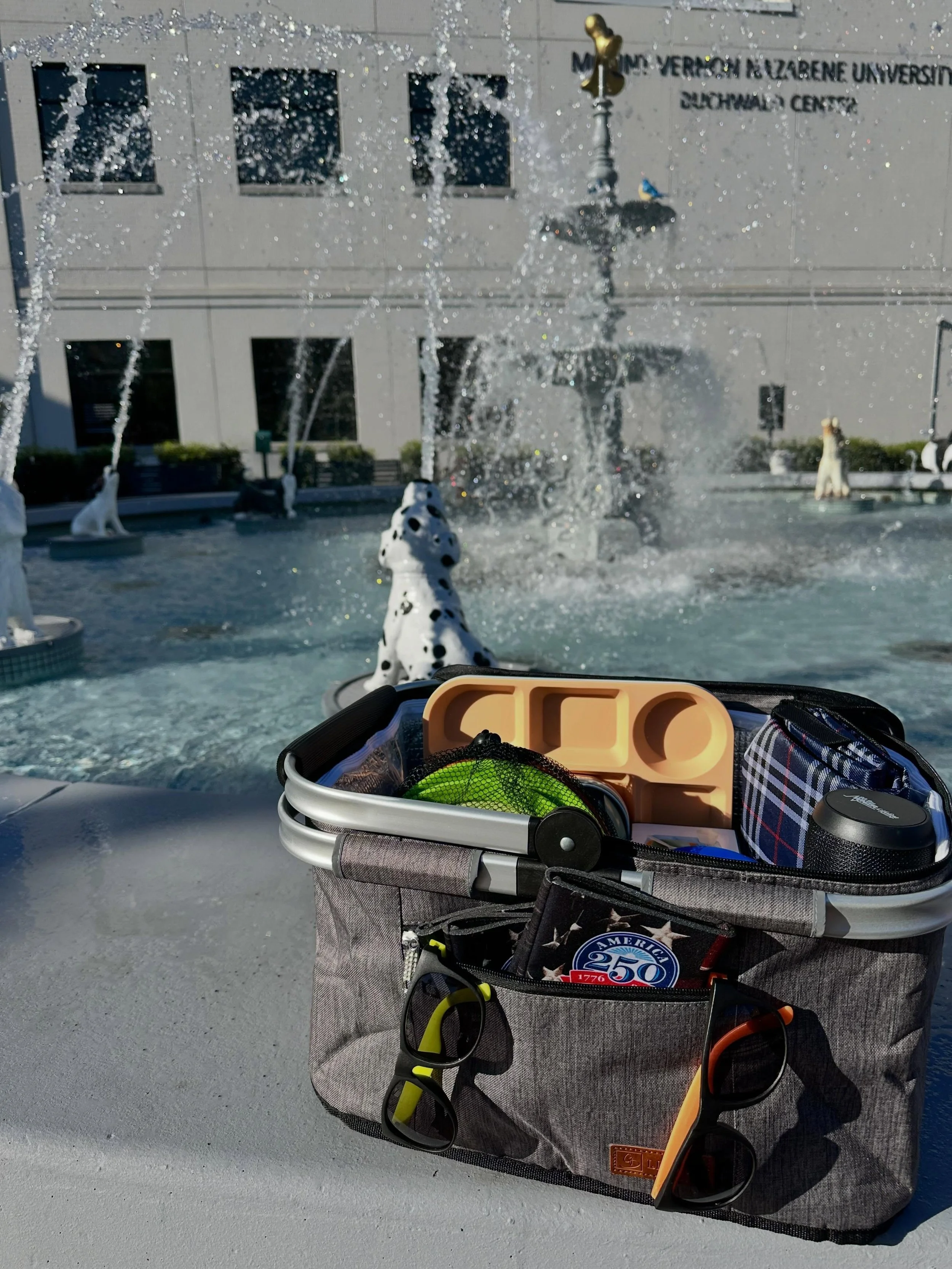 🎉🌳 WIN THE JUNE FIRST FRIDAY PASSPORT PRIZE PACK! 🌳🎉
This month&rsquo;s prize is all about summer fun with our &ldquo;Picnic in the Park&rdquo; Prize Pack! ☀️
One lucky Passport participant will win:
🧺 A collapsible insulated picnic basket
🧺 Pi