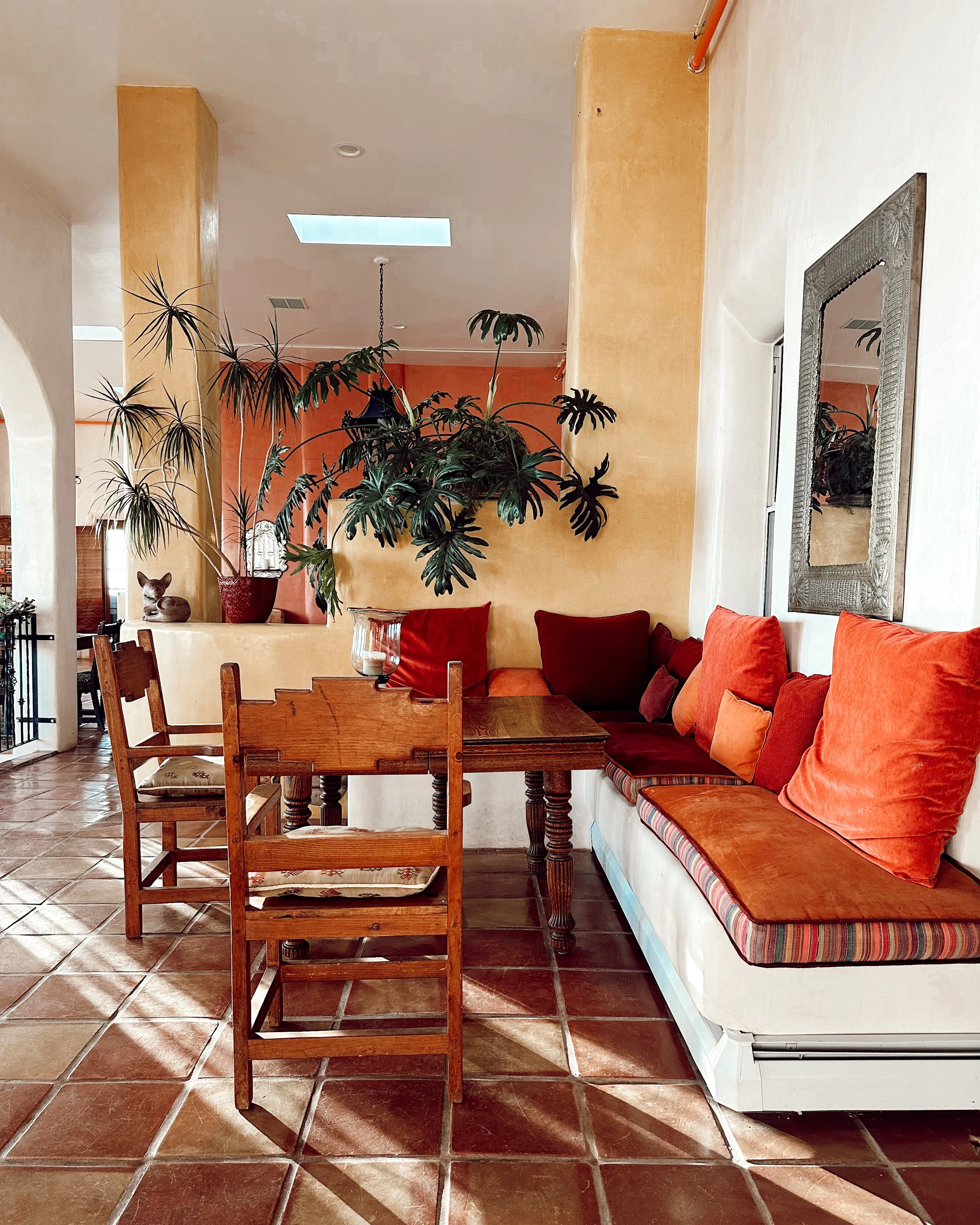 Hacienda+corner+table+.png