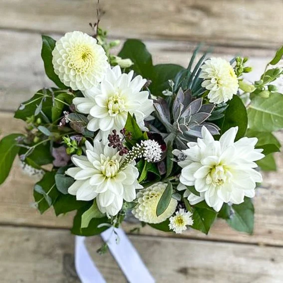 su.12 - Bouquet with Dahlias & Succulents