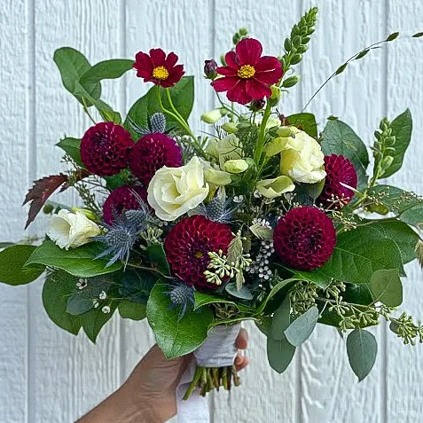 su.18 - Bouquet with Lisianthus & Dahlias