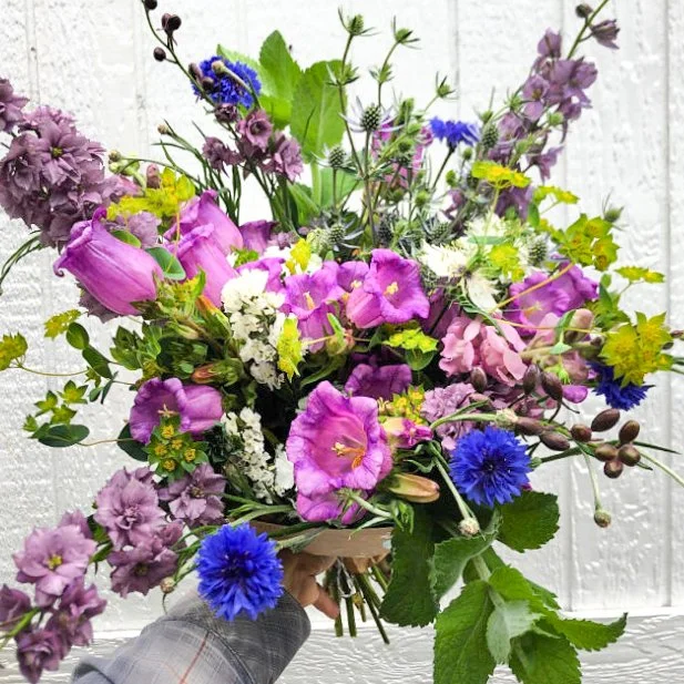sp.16 - Bouquet with Campanula & Larkspur