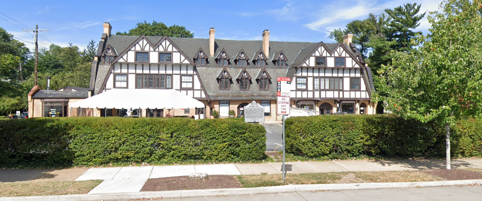 Outside Roland Park SC.PNG