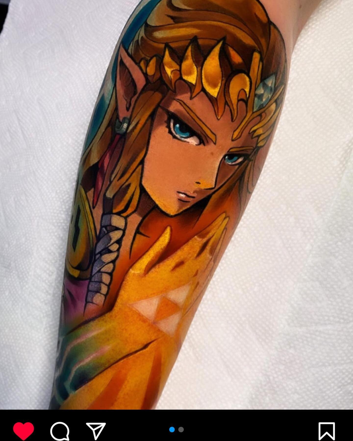 Super cool Zelda done by @captain_sloth .
.
.
.
.
.
.
#animetattoo #zeldatattoo #neotrad #colorfulanimetattoo #animeartwork #nintendotattoo #gamertattoo #videogametattoo