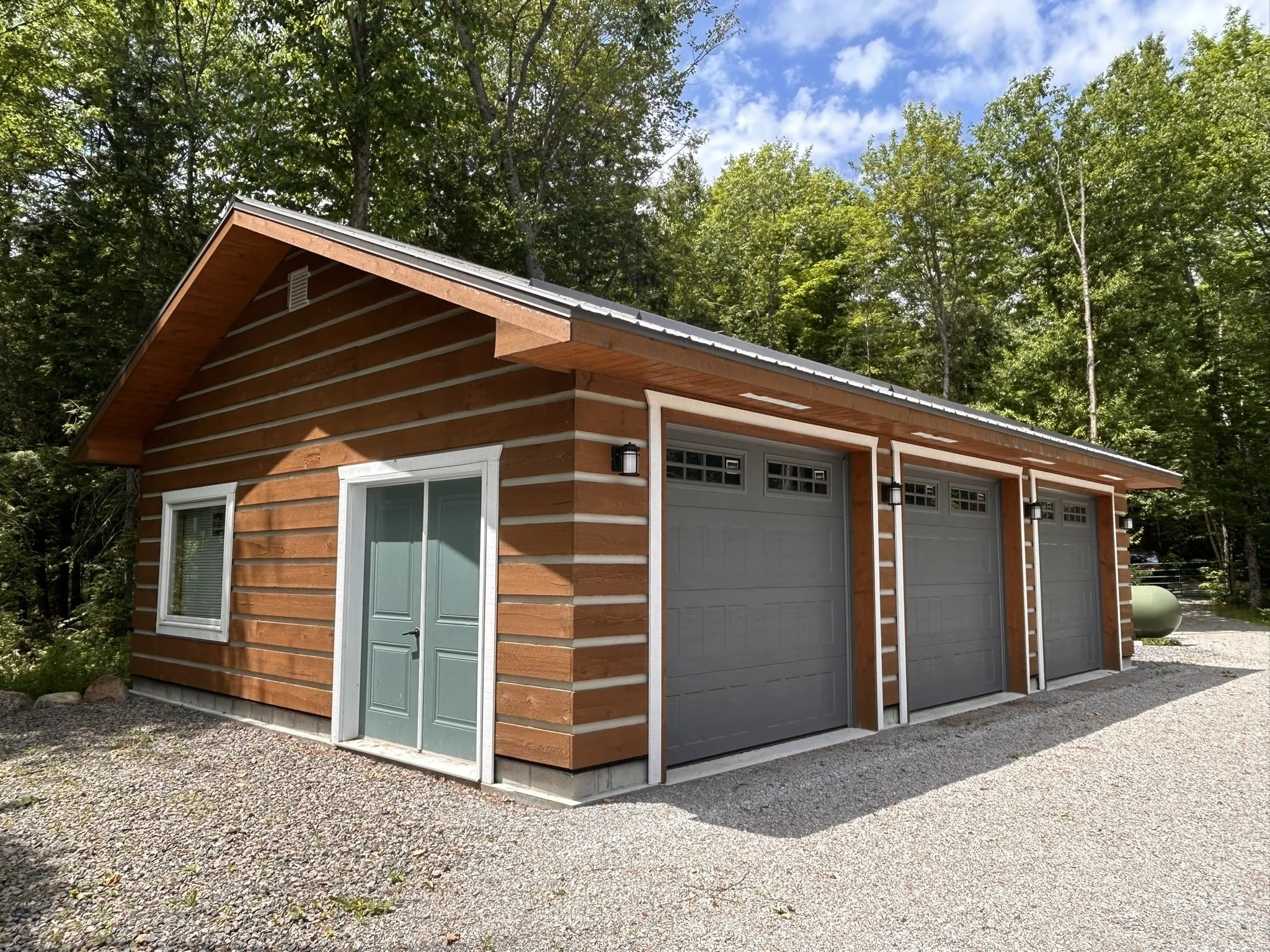 EcoLog Grey Garage-min.JPEG