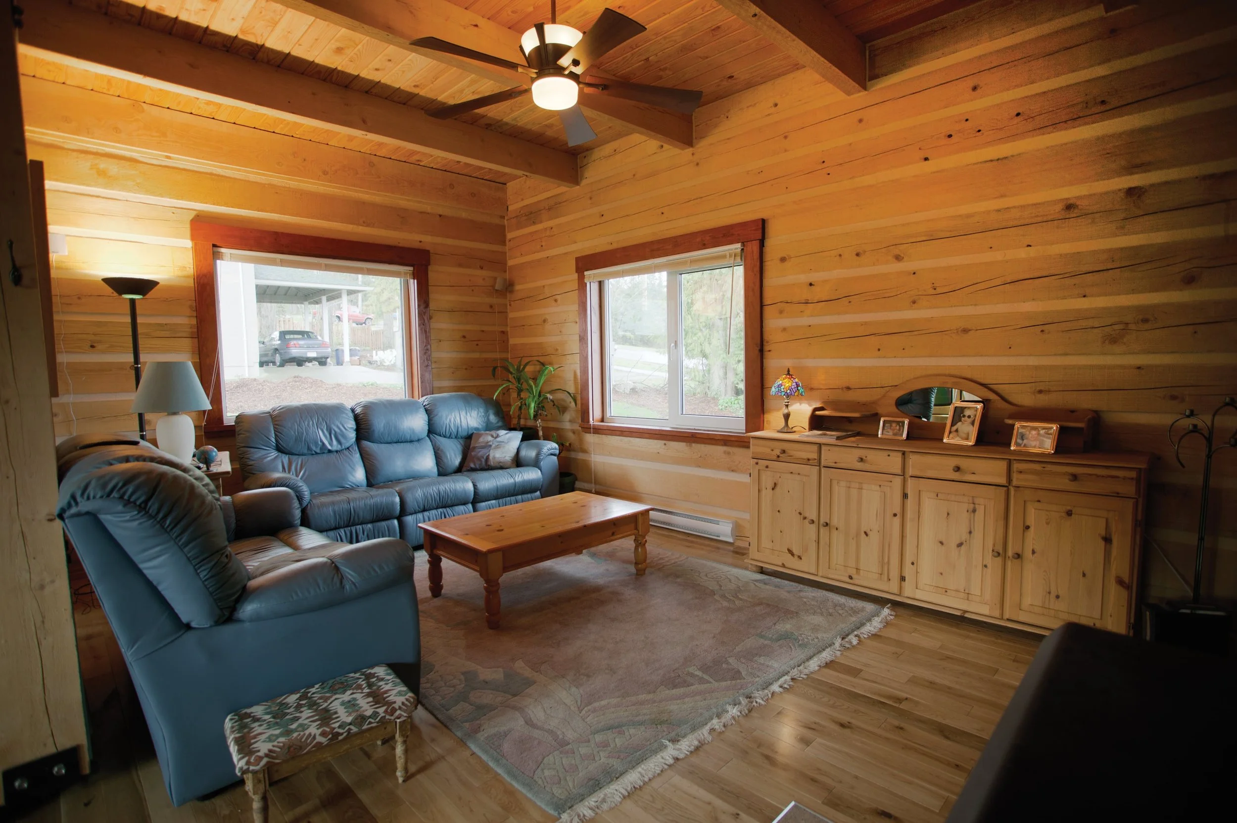 living room-min.jpg