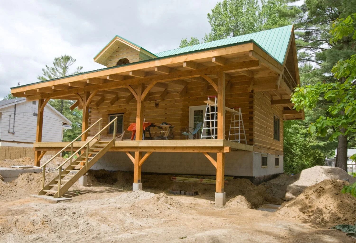 EcoLog small build porch and 1 dormer-min.jpg