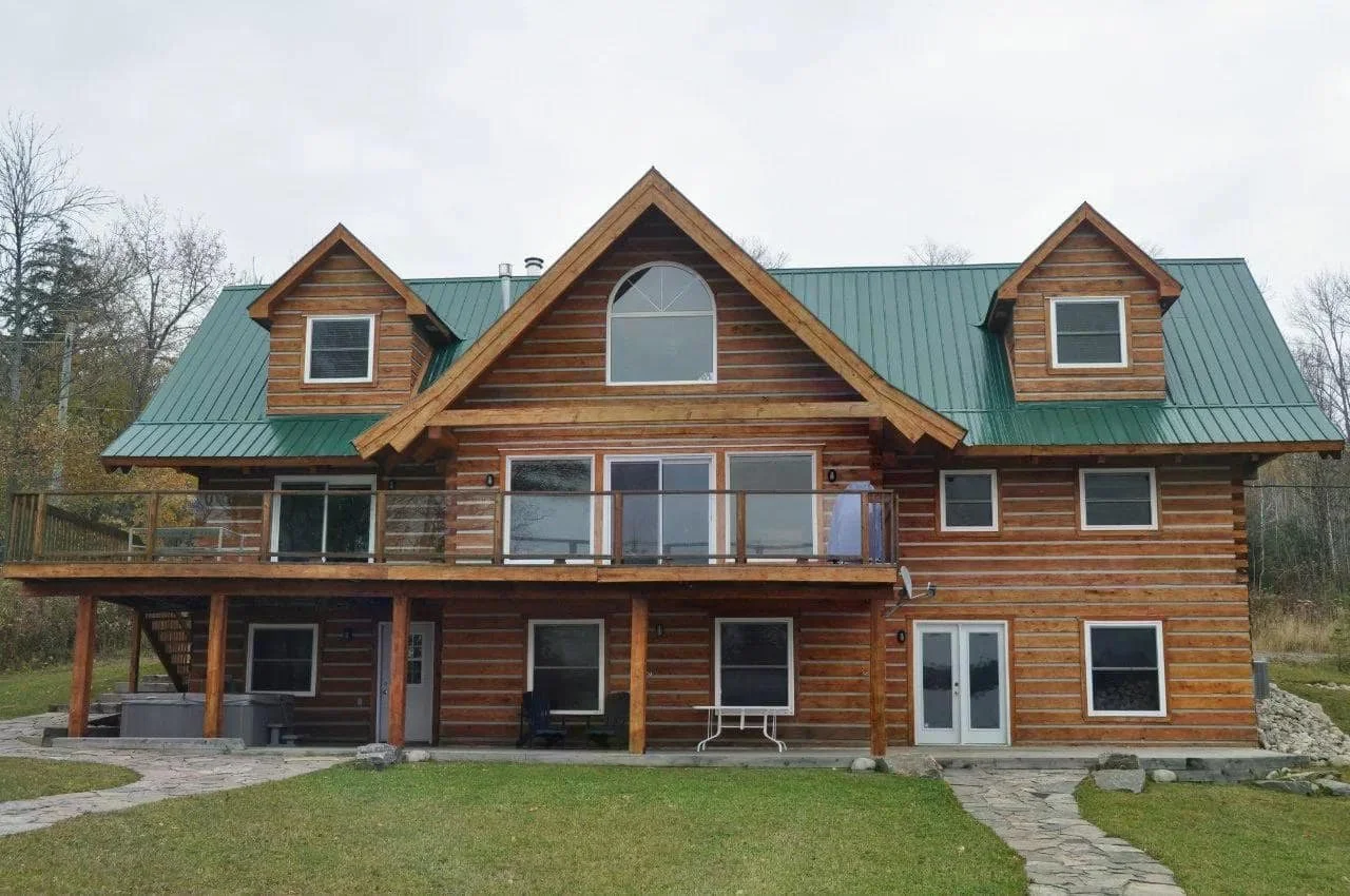 double wing pic-min.jpg