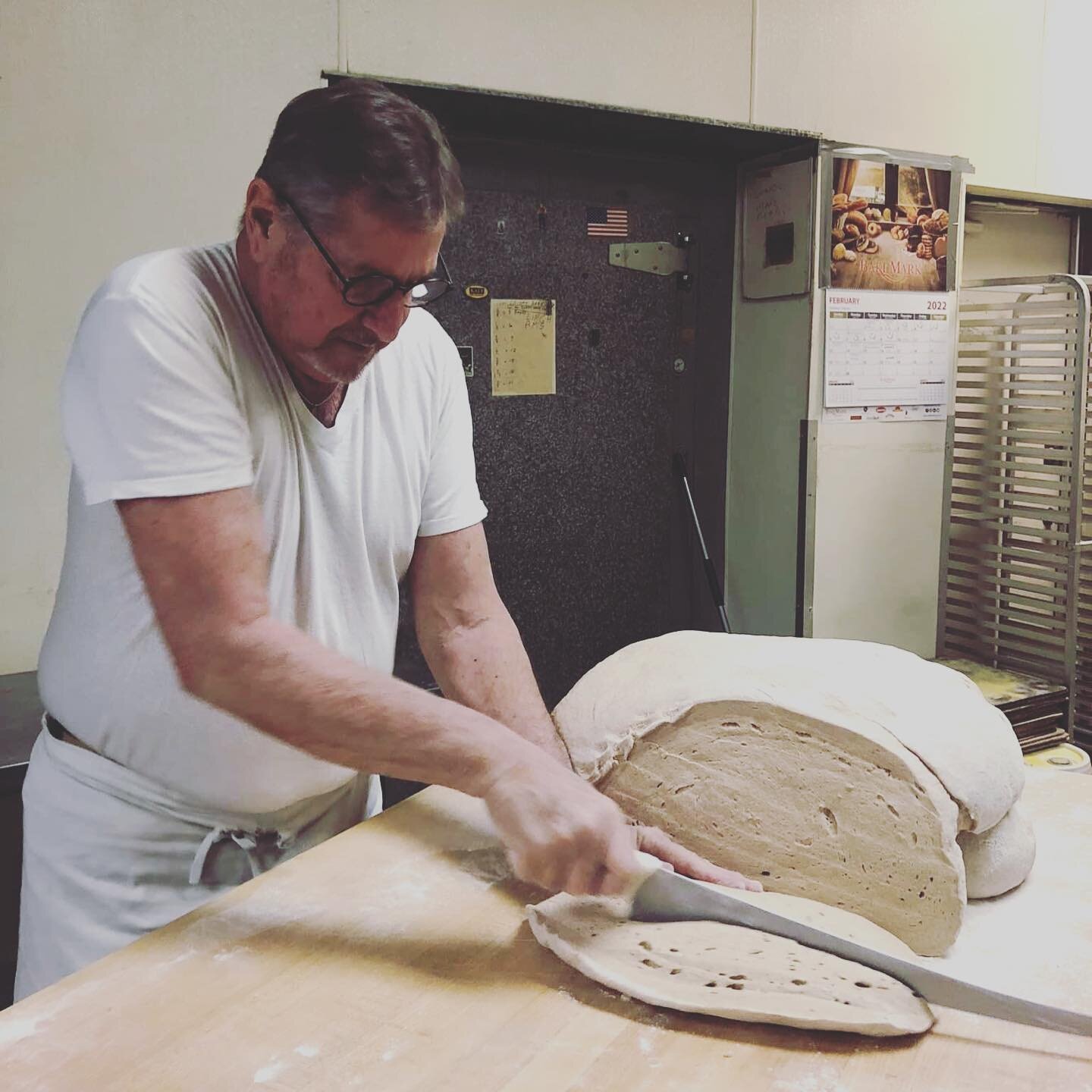 &ldquo;Prepare to meet thy baker!&rdquo; Meet Stuart, The Bagel Man. Serving Sonoma fresh bagels for over 40 years! #homegrownbagels #thebagelshop #sonomalocal