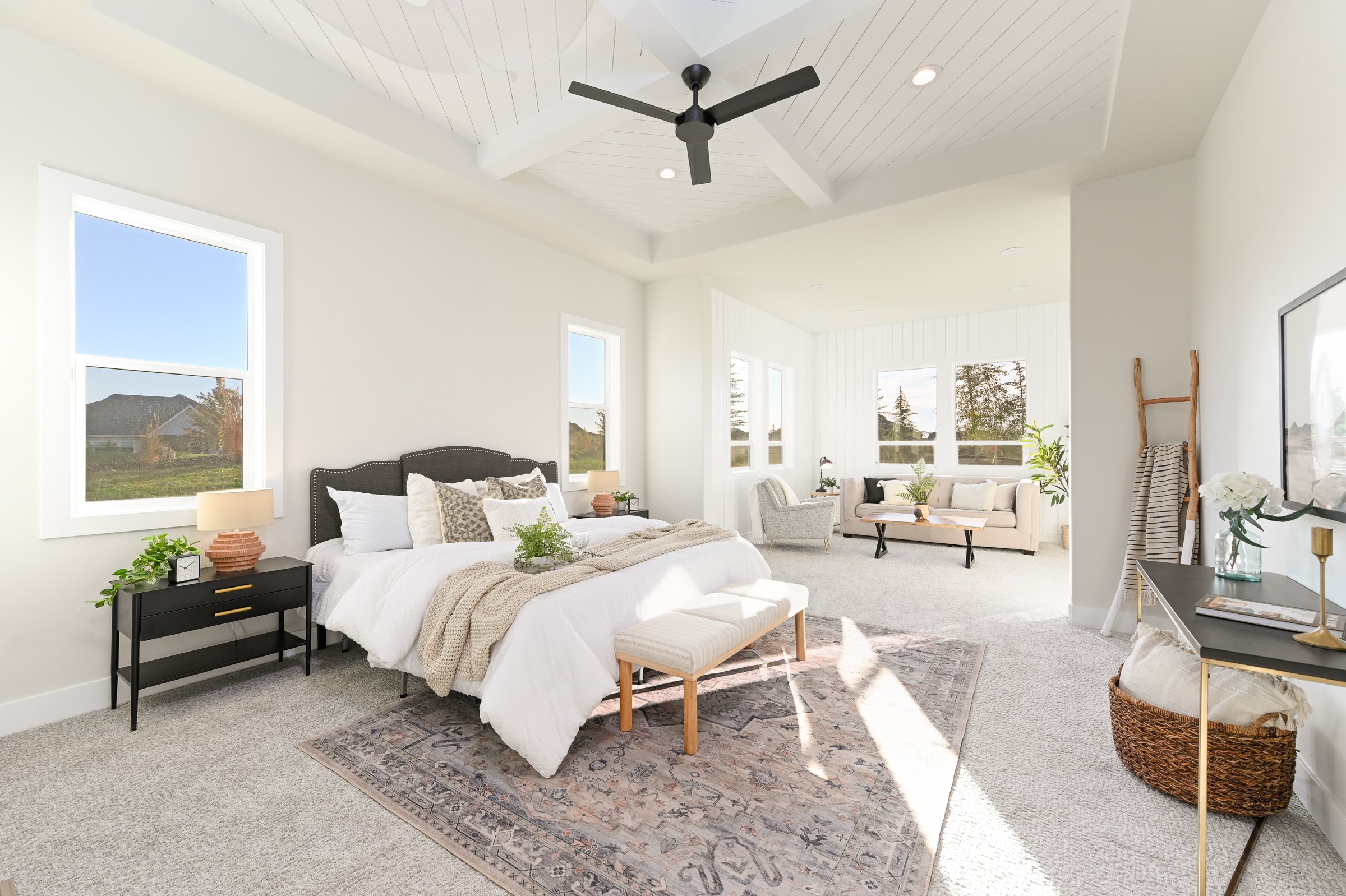 1533 N Paleastra Ave-31.jpg