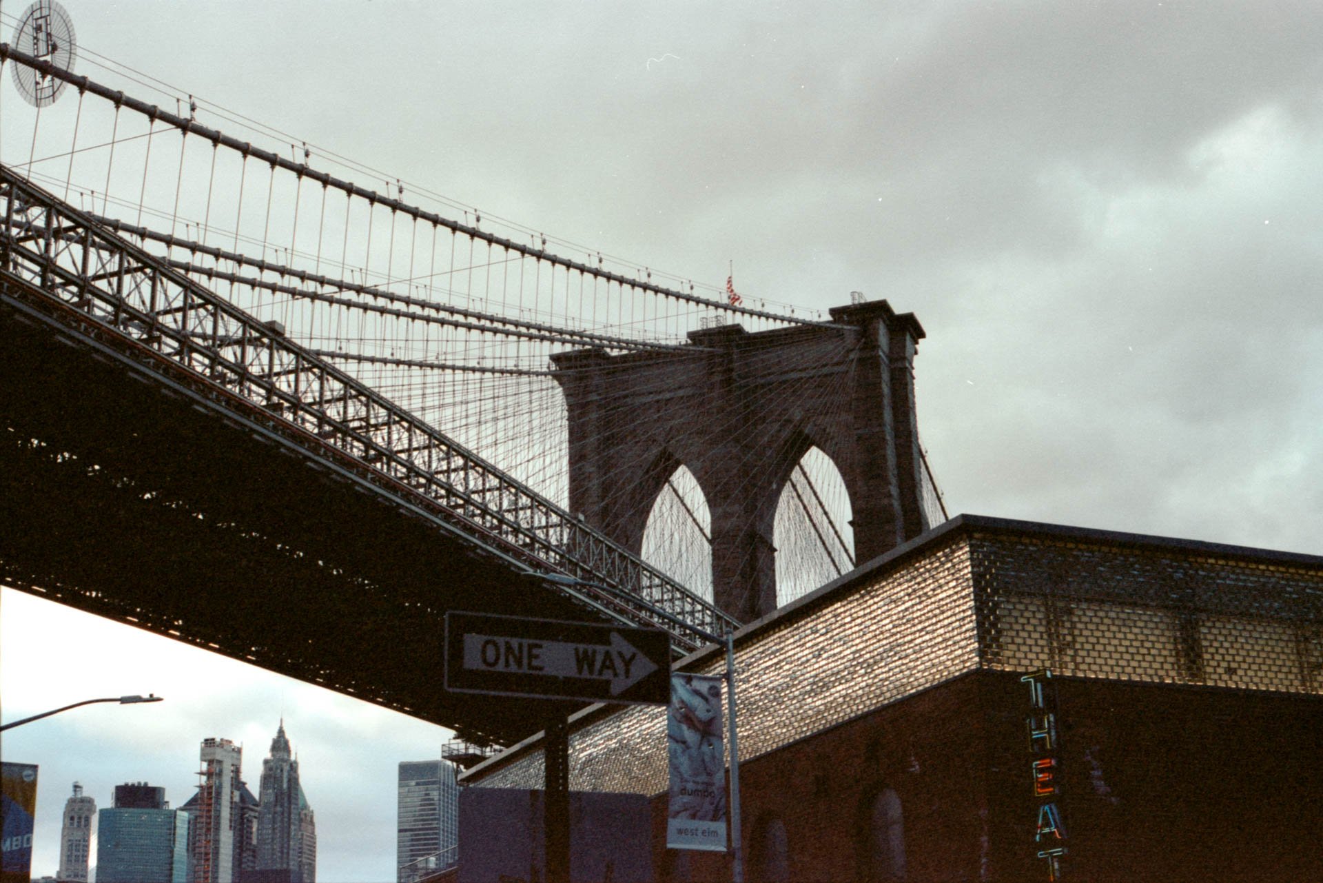 Brooklyn-Bridge-from-Street-in-Dumbo-on-Film.jpg