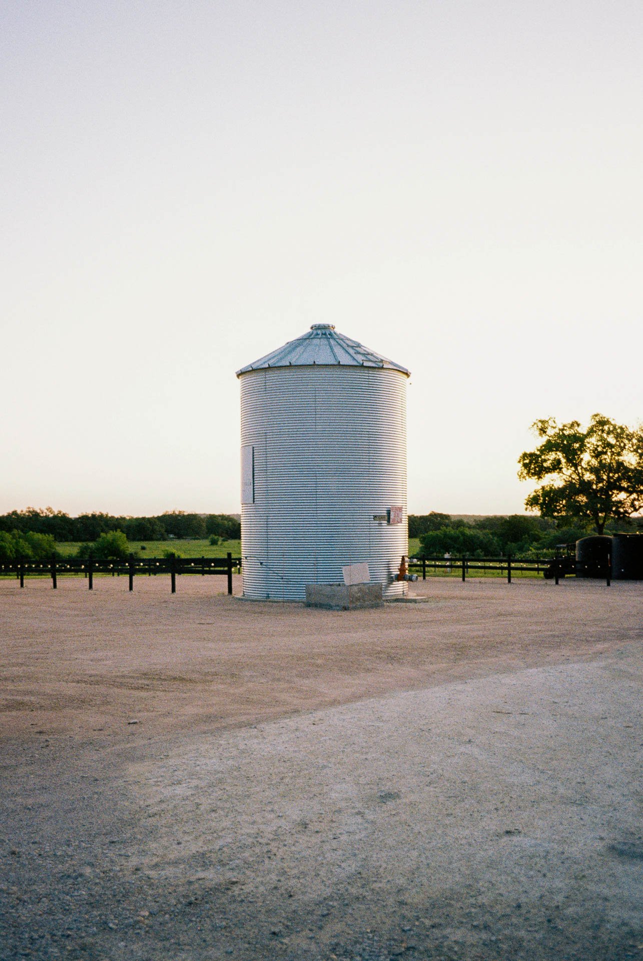 Texas-Road-on-Gold-200-35mm-Film-1.jpg