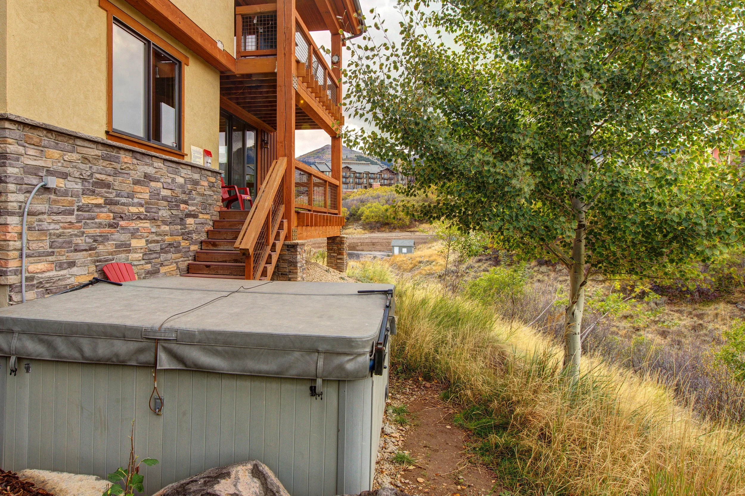 1280 W Hailstone Drive_05.jpeg