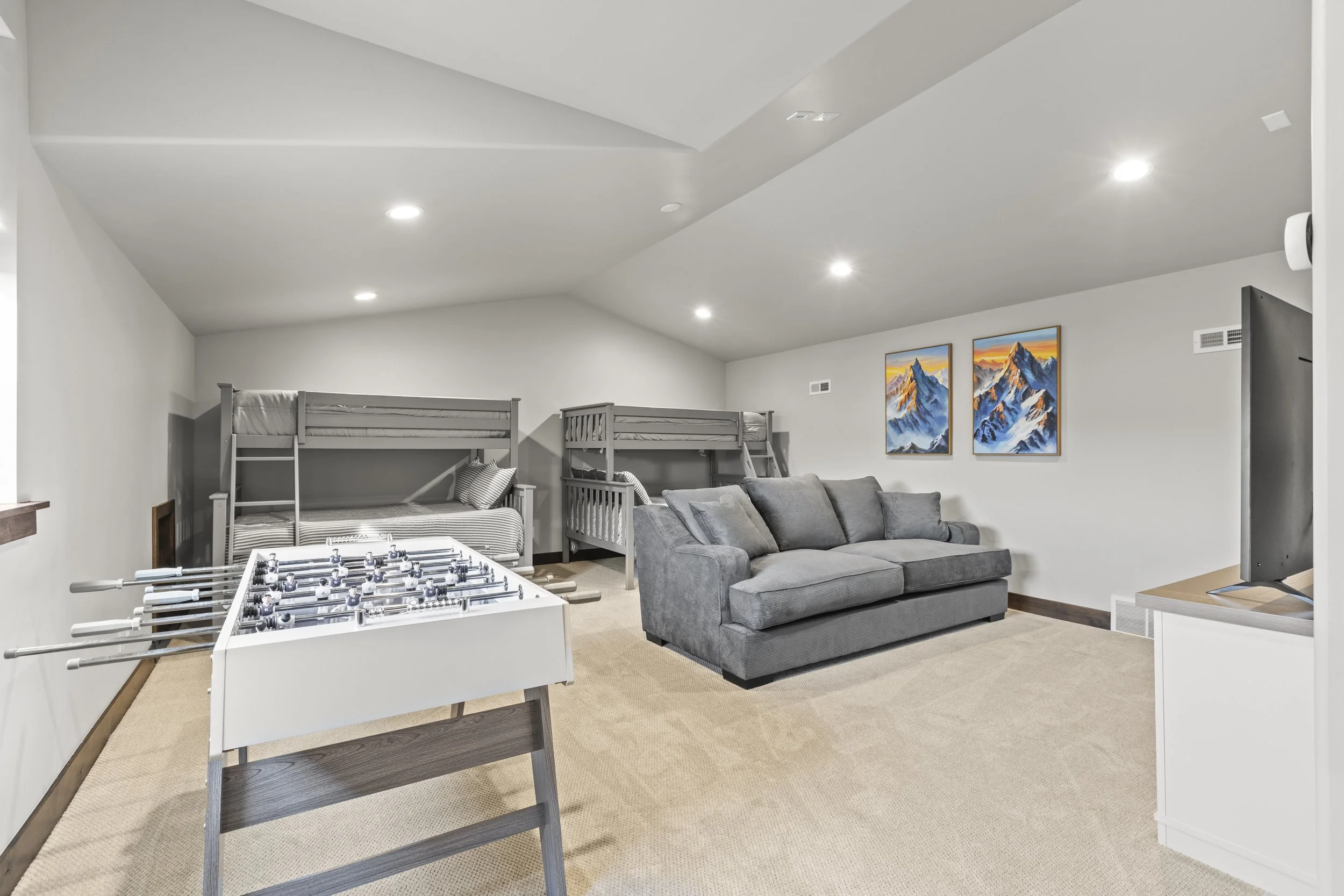  14472 Bronte_001.jpg