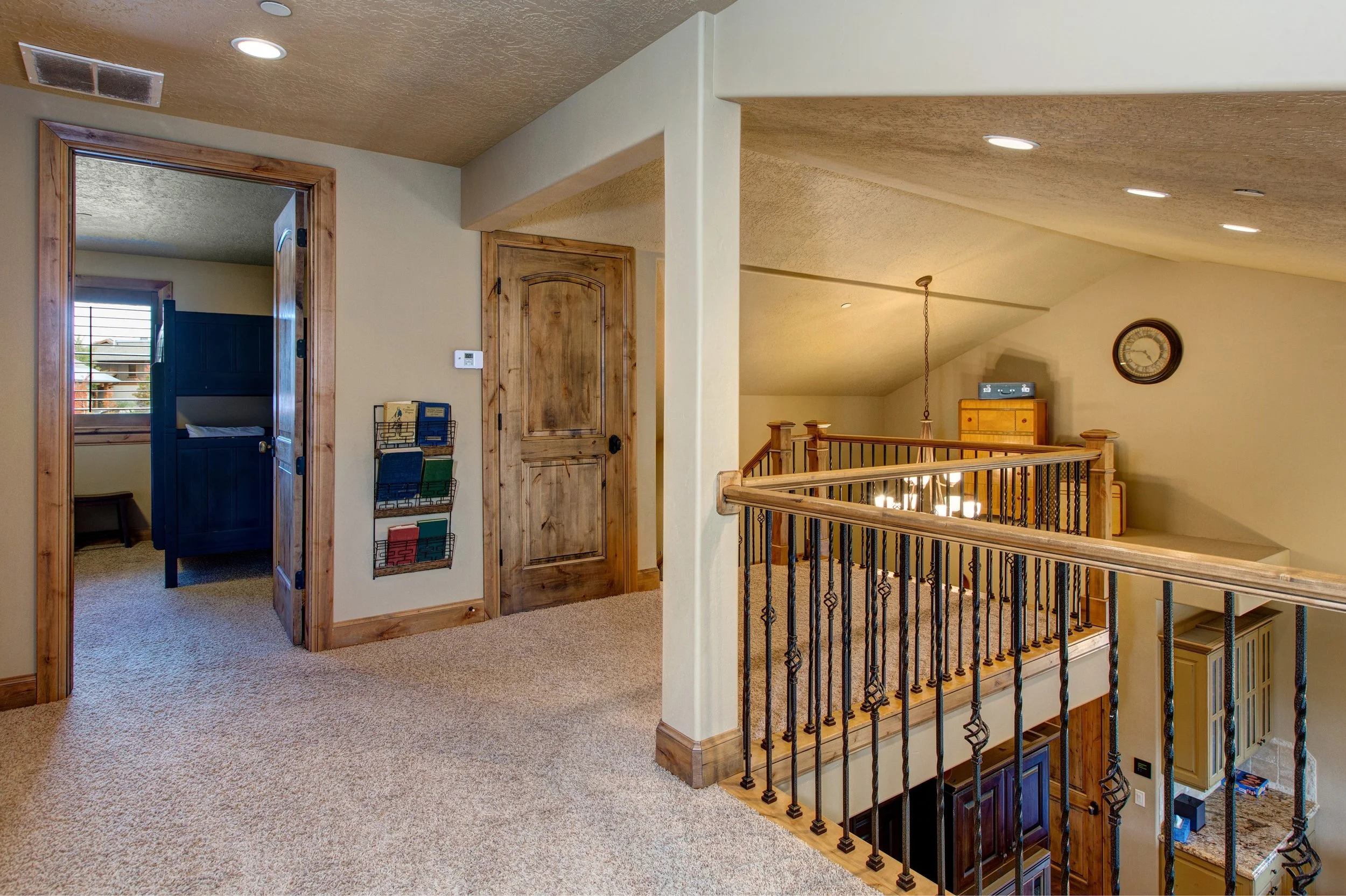 1280 W Hailstone Drive_09.jpeg